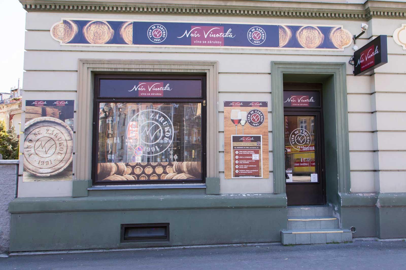 Naše Vinotéka - víno se zárukou