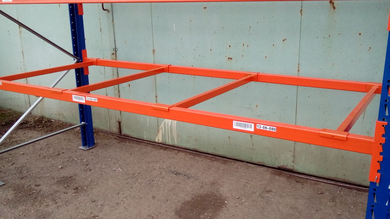 POUŽITÉ REGÁLY - Karel Nesvadba foto 4