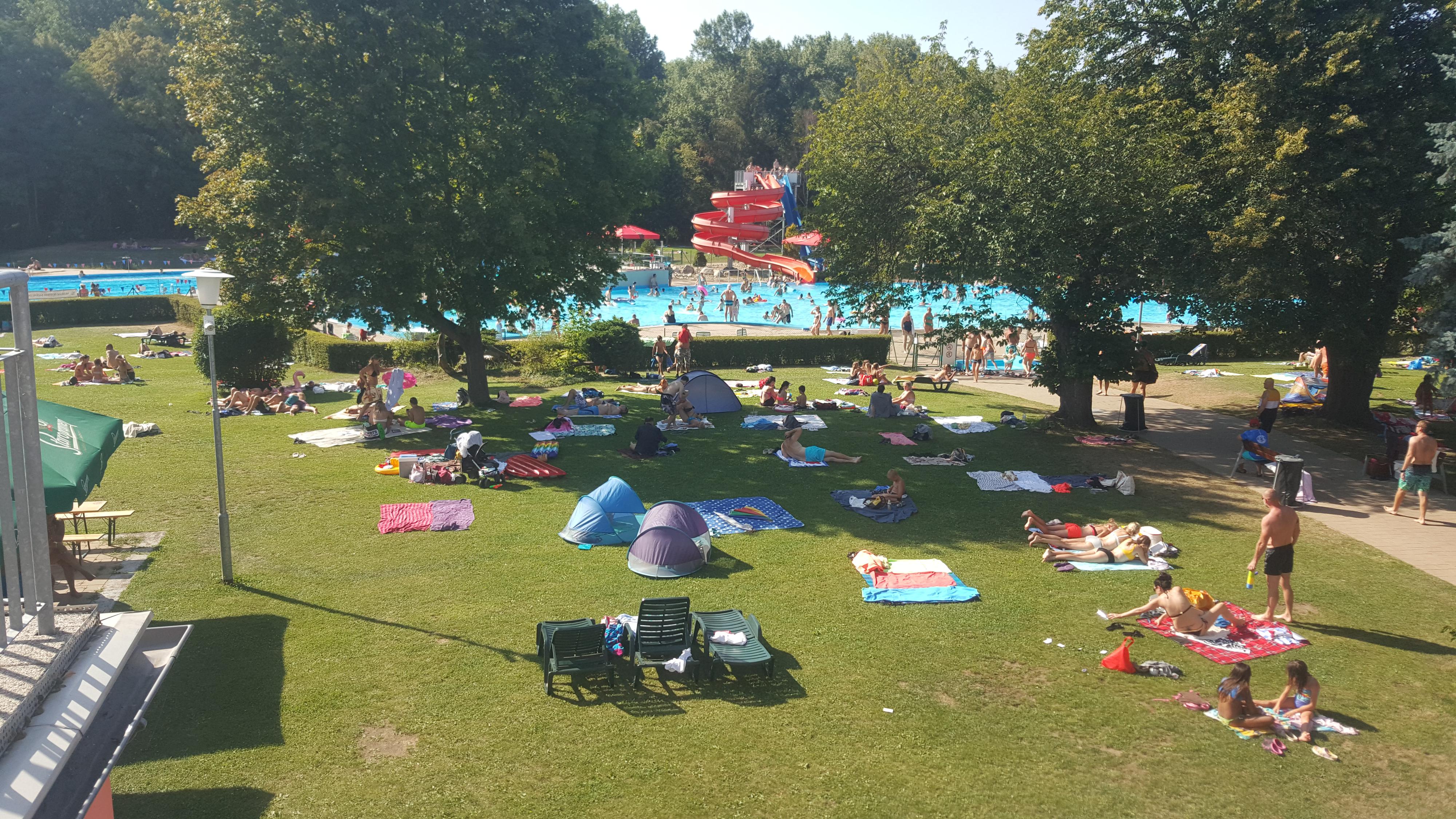 Letní koupaliště Kralupy foto 3