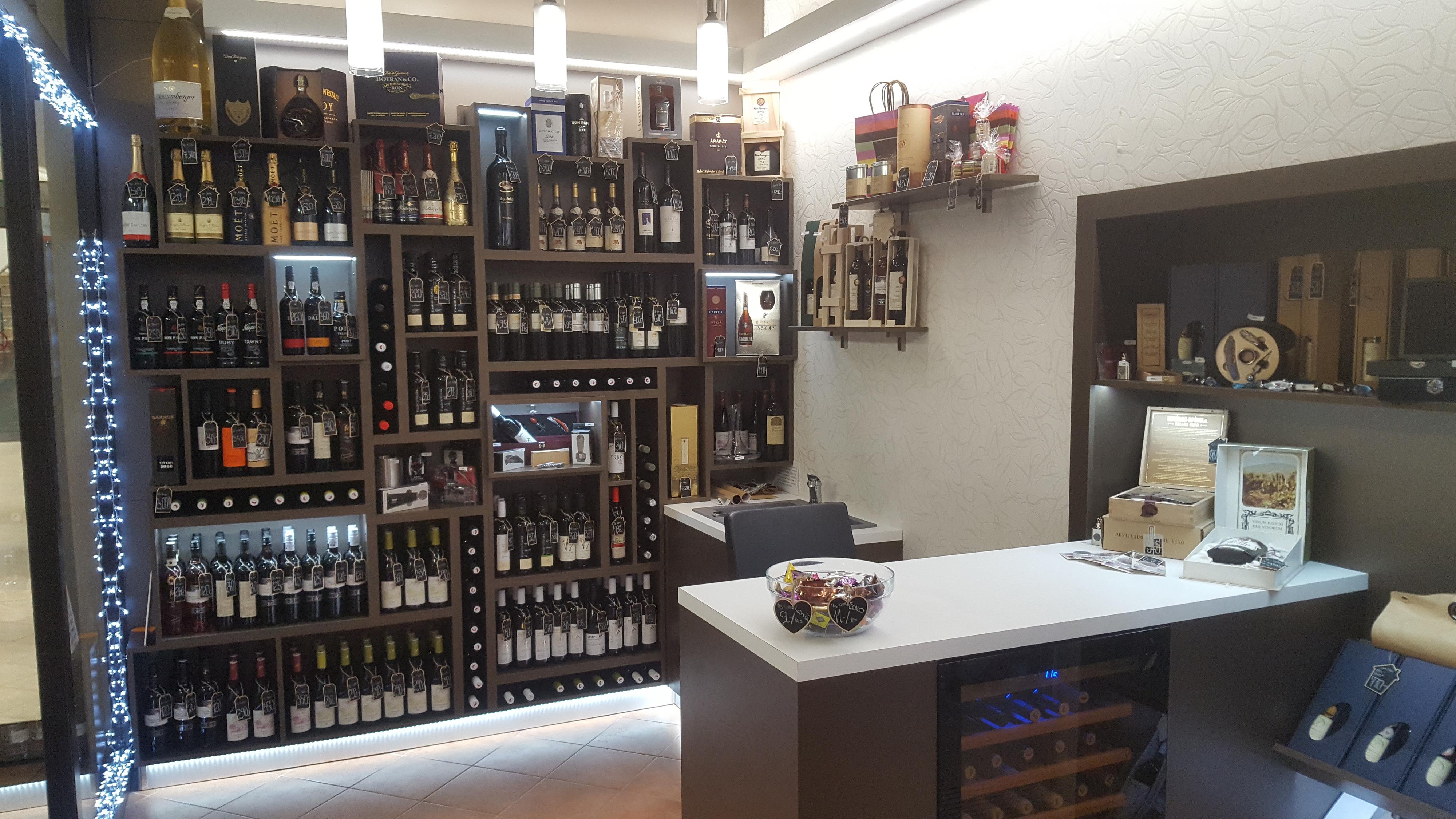 Wine & Gourmet Specialties foto 2
