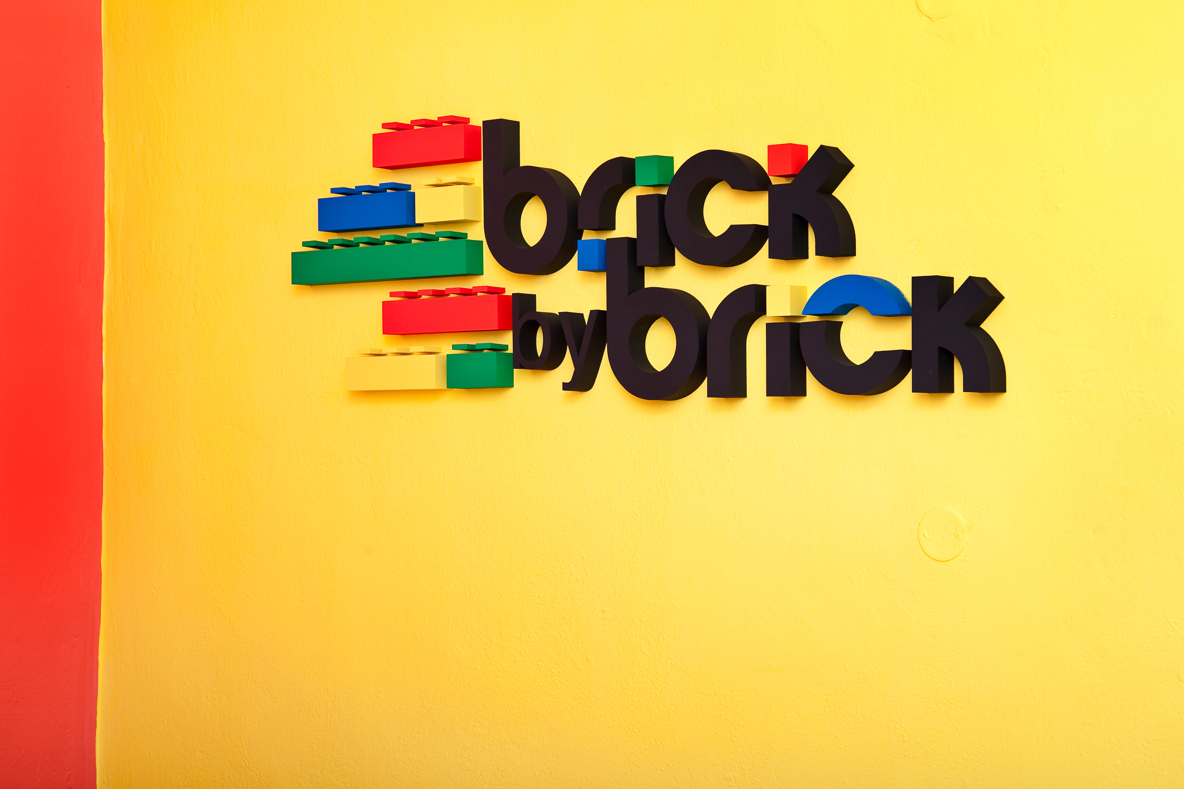 Brick by Brick foto 4
