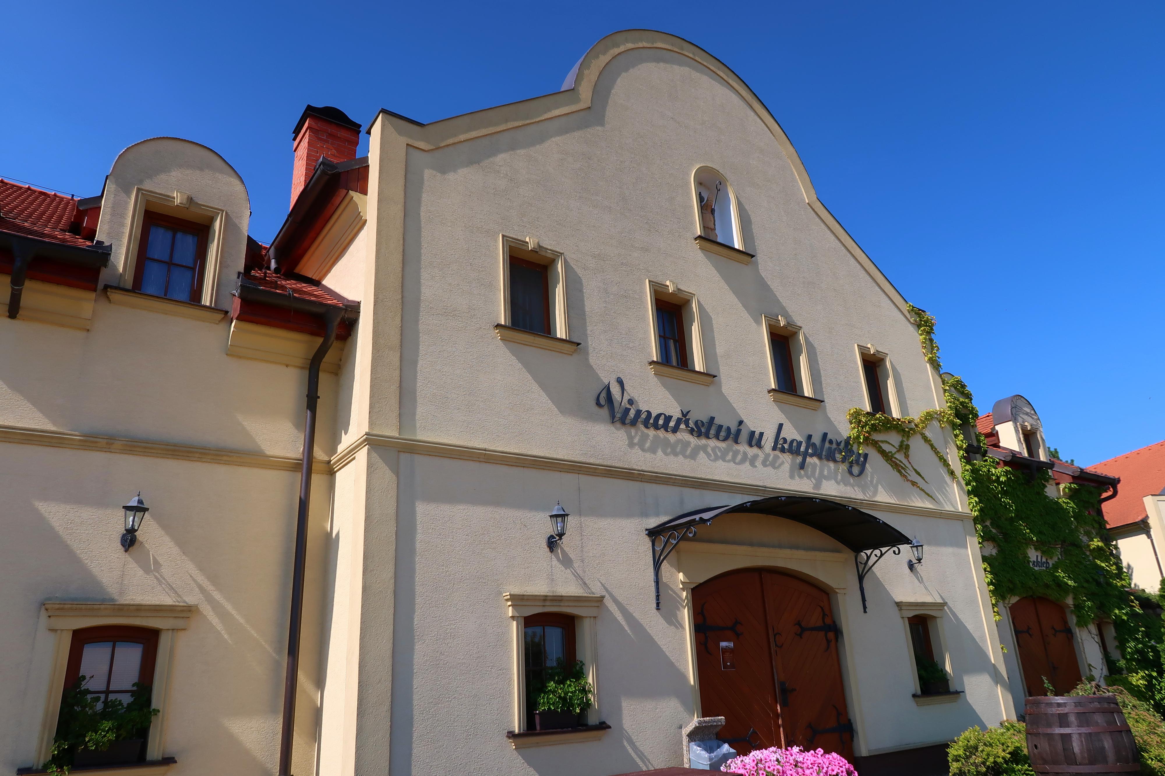 Vinný sklep Vinařství U Kapličky foto 4