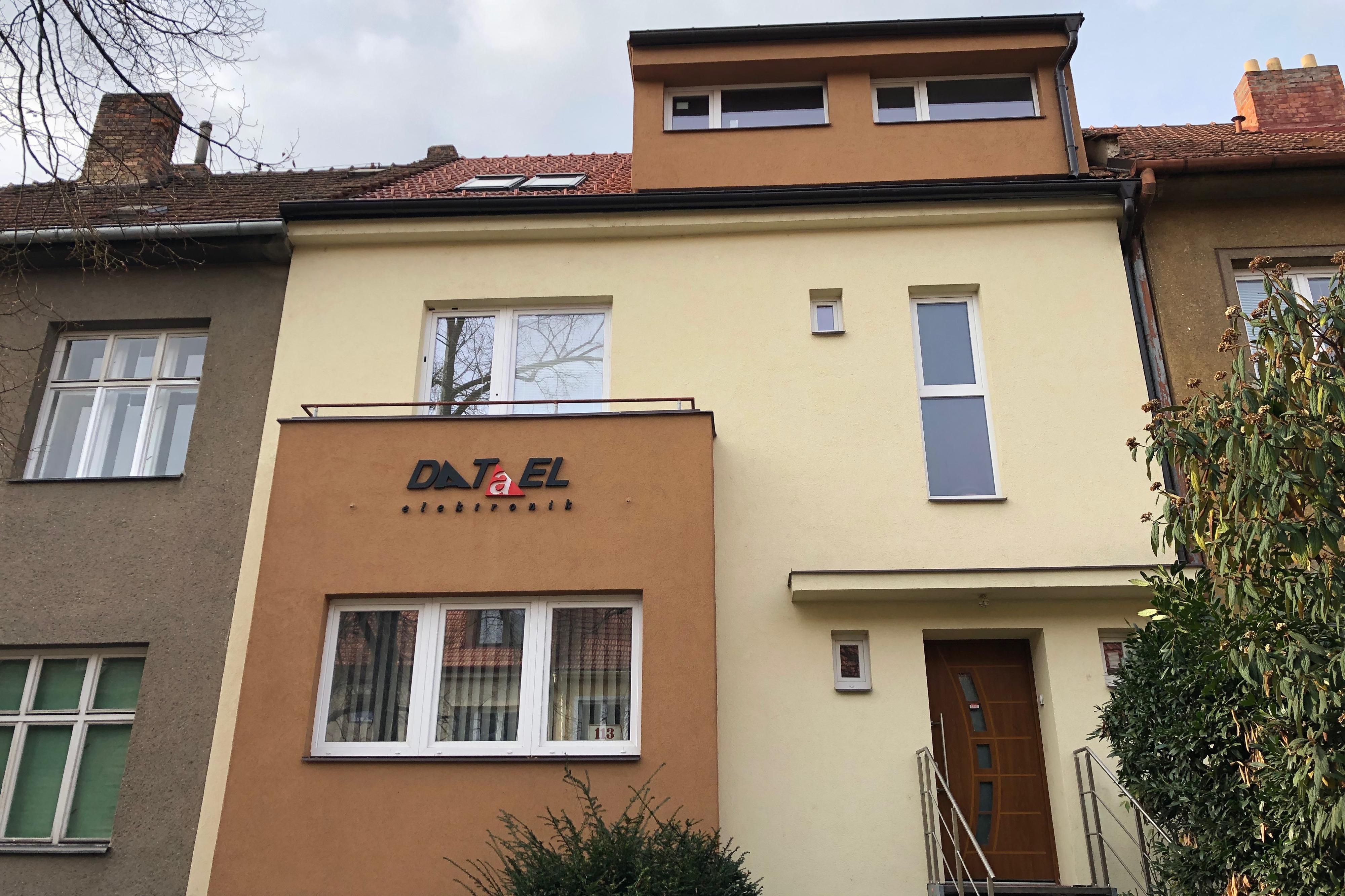 Data Elektronik, spol. s r.o.