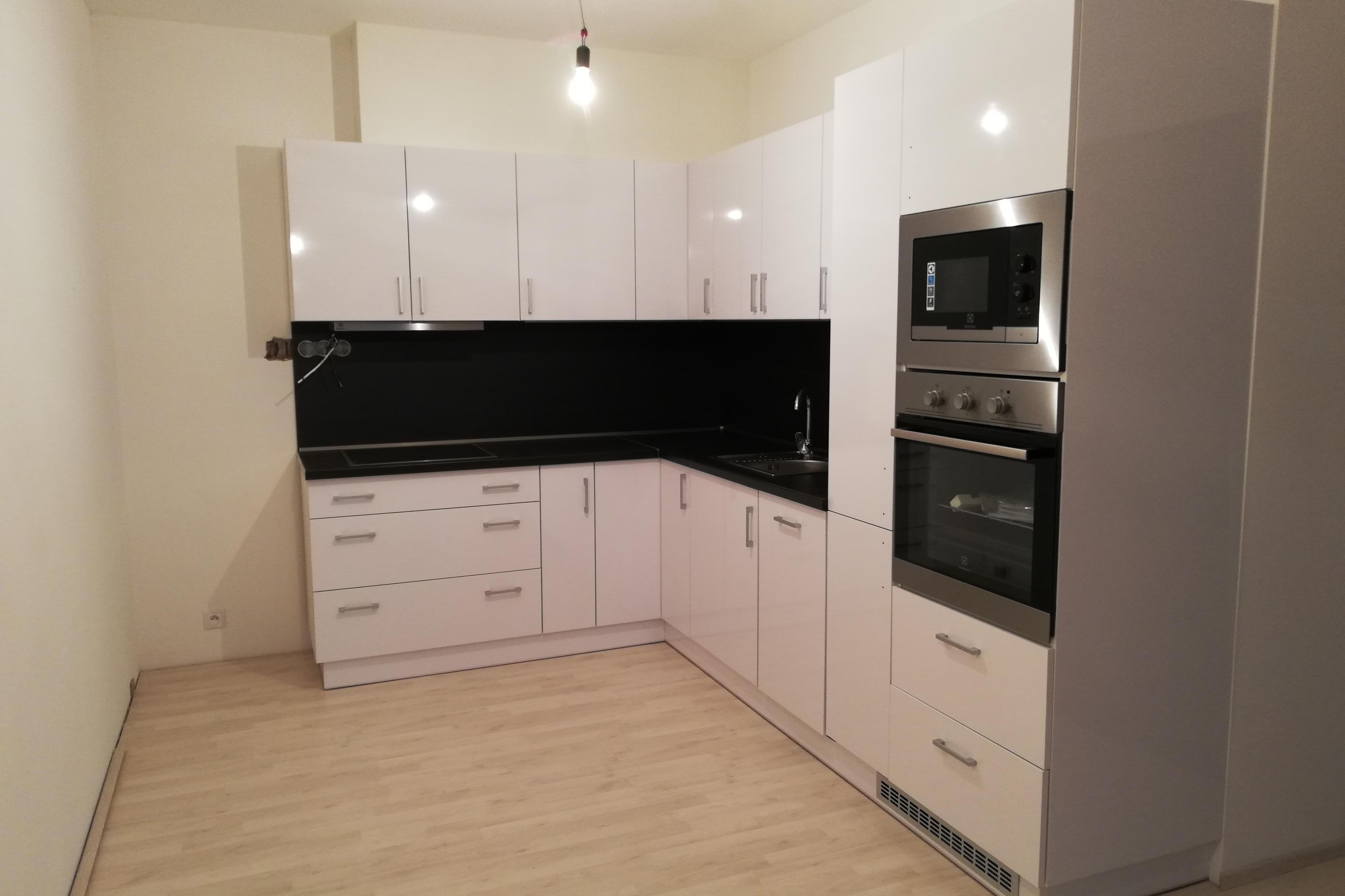 Kuchyně-skříně - nábytek od nás