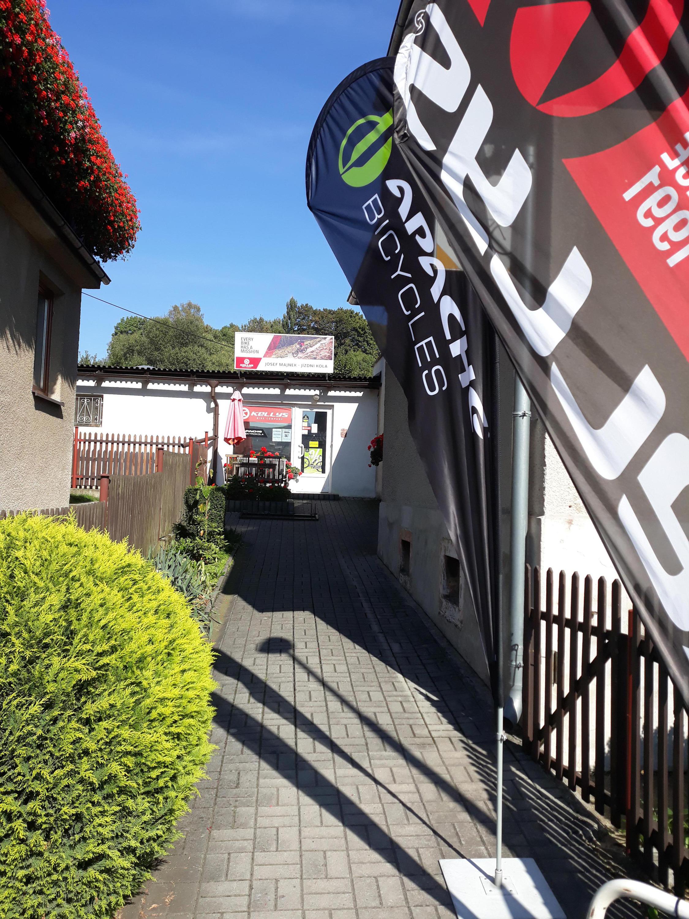 Josef Majnek - Jízdní kola foto 2