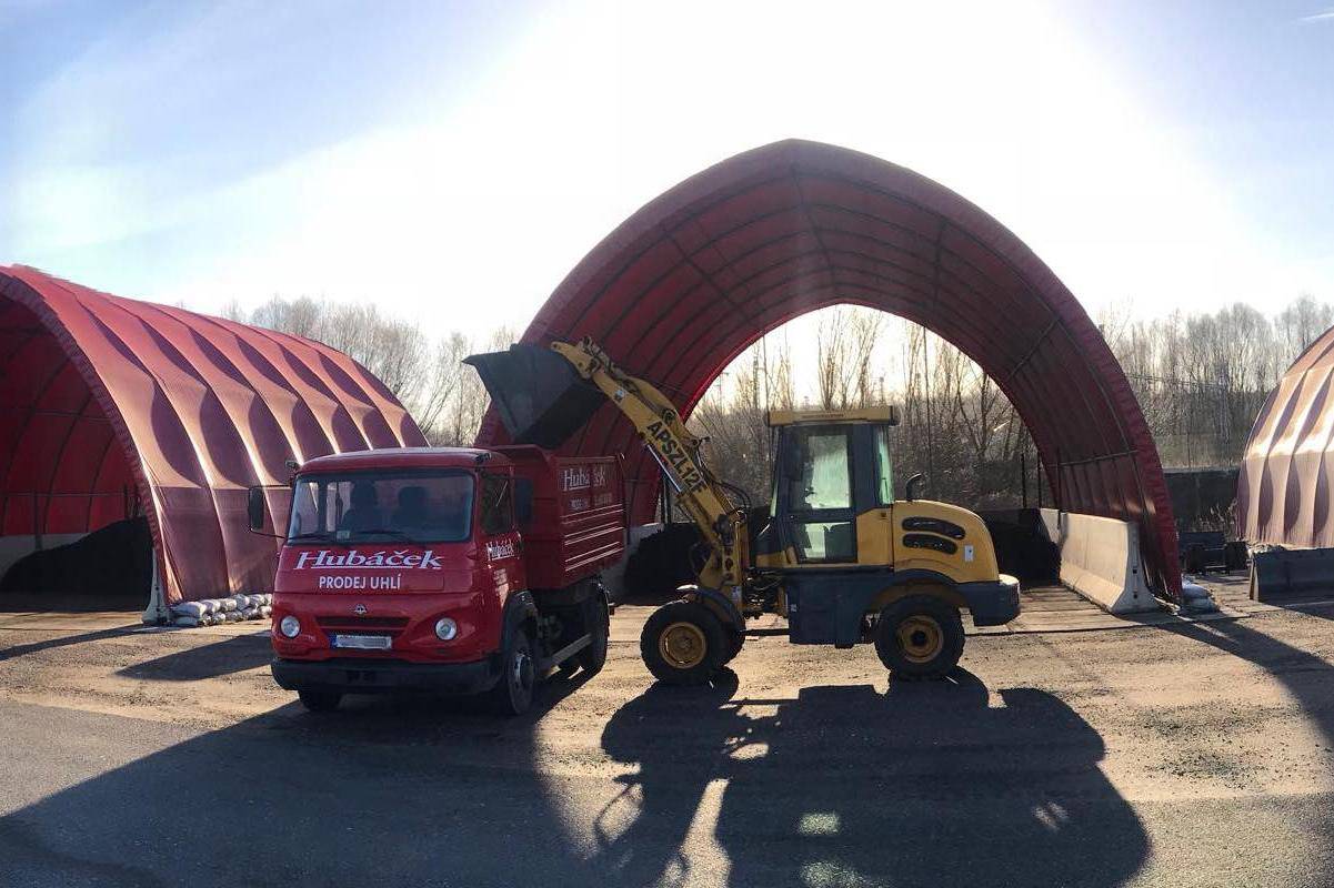 Uhelné sklady Hubáček foto 1