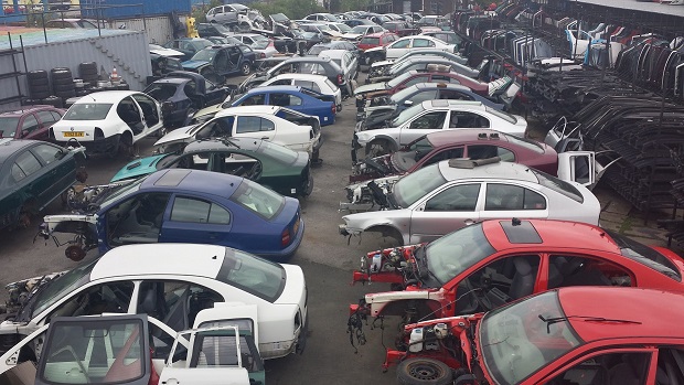 Vrakoviště Škoda Praha foto 3