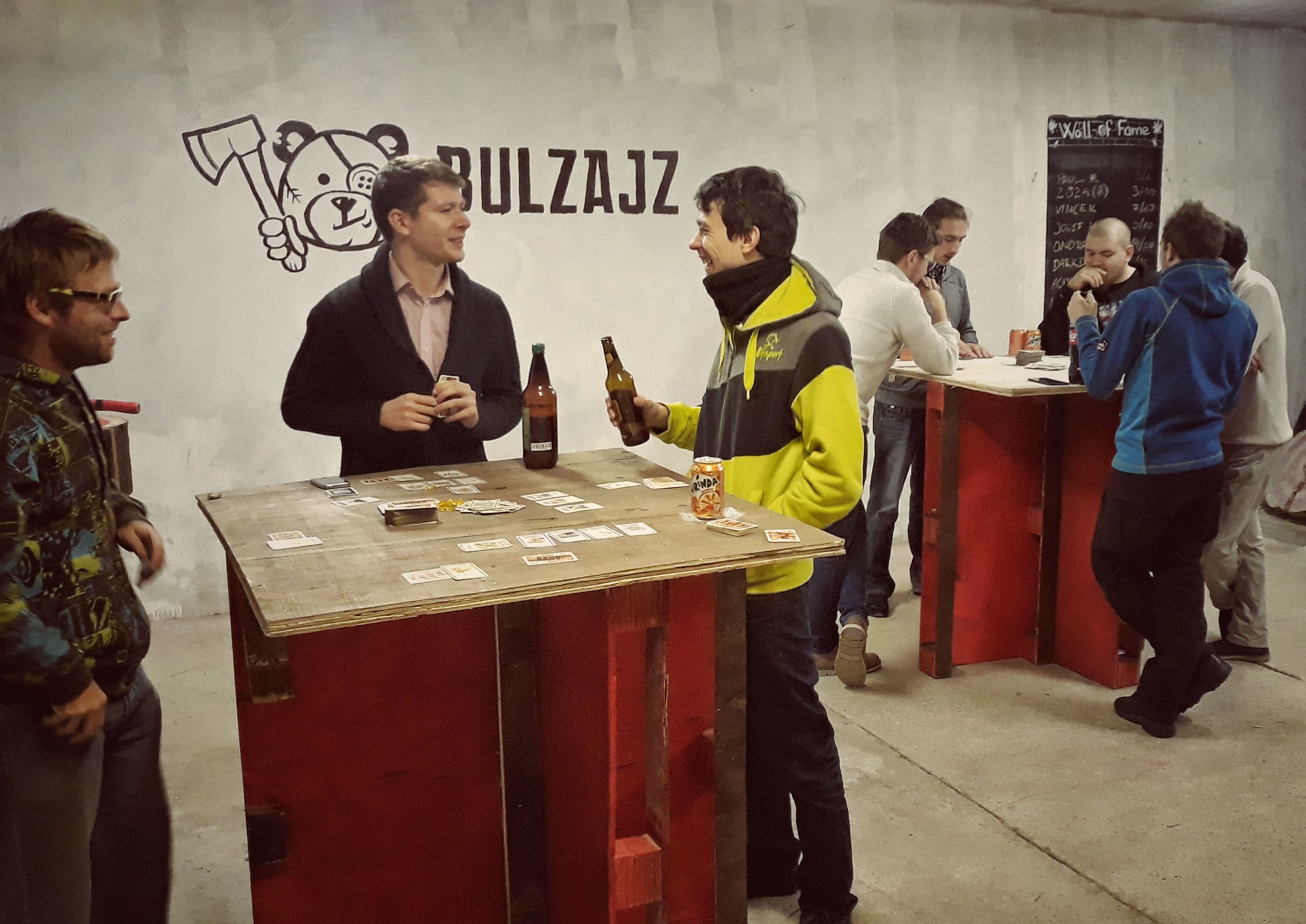 Bulzajz - házení sekerou foto 4