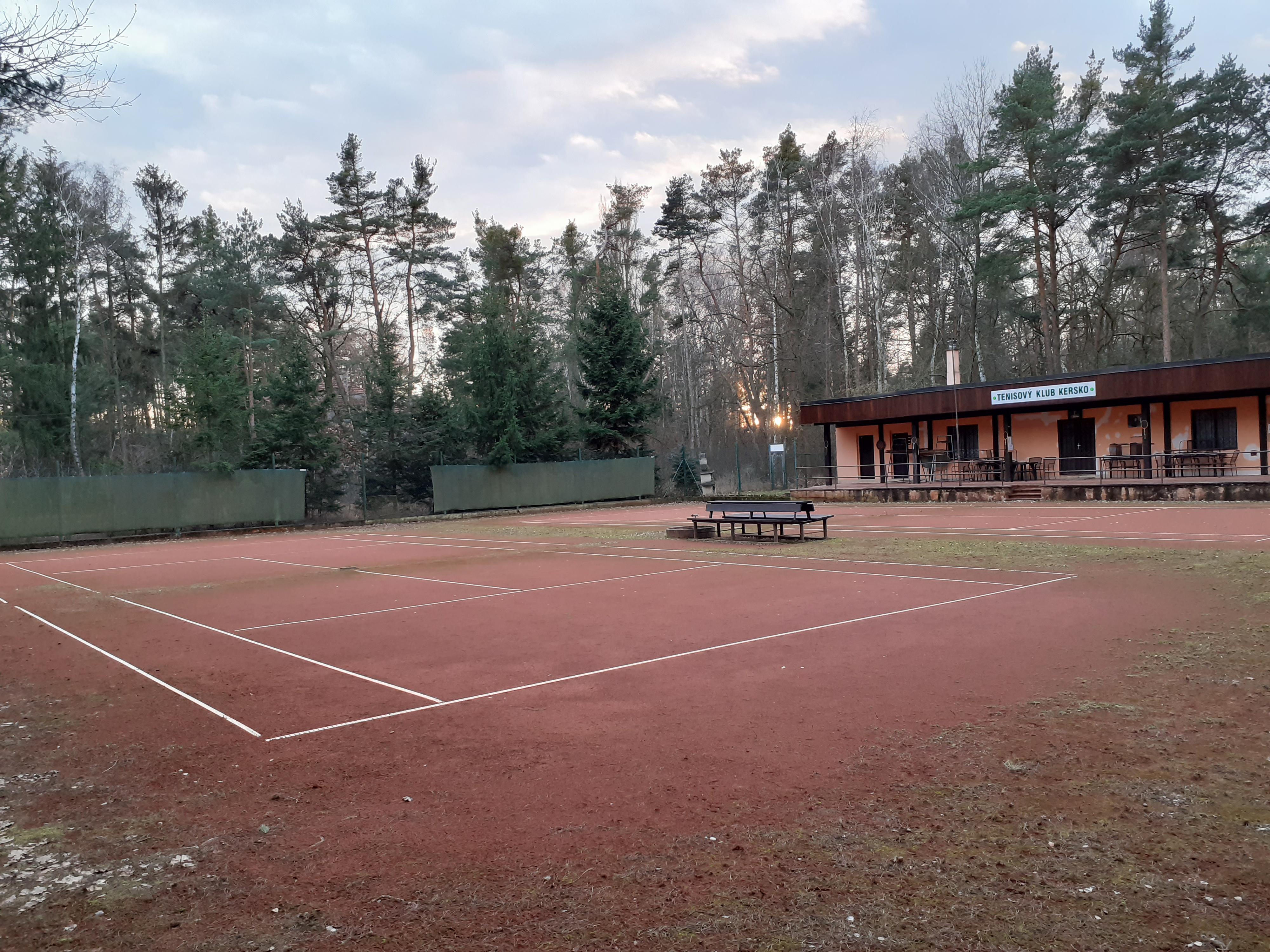 Tenisový kurt Kersko foto 4