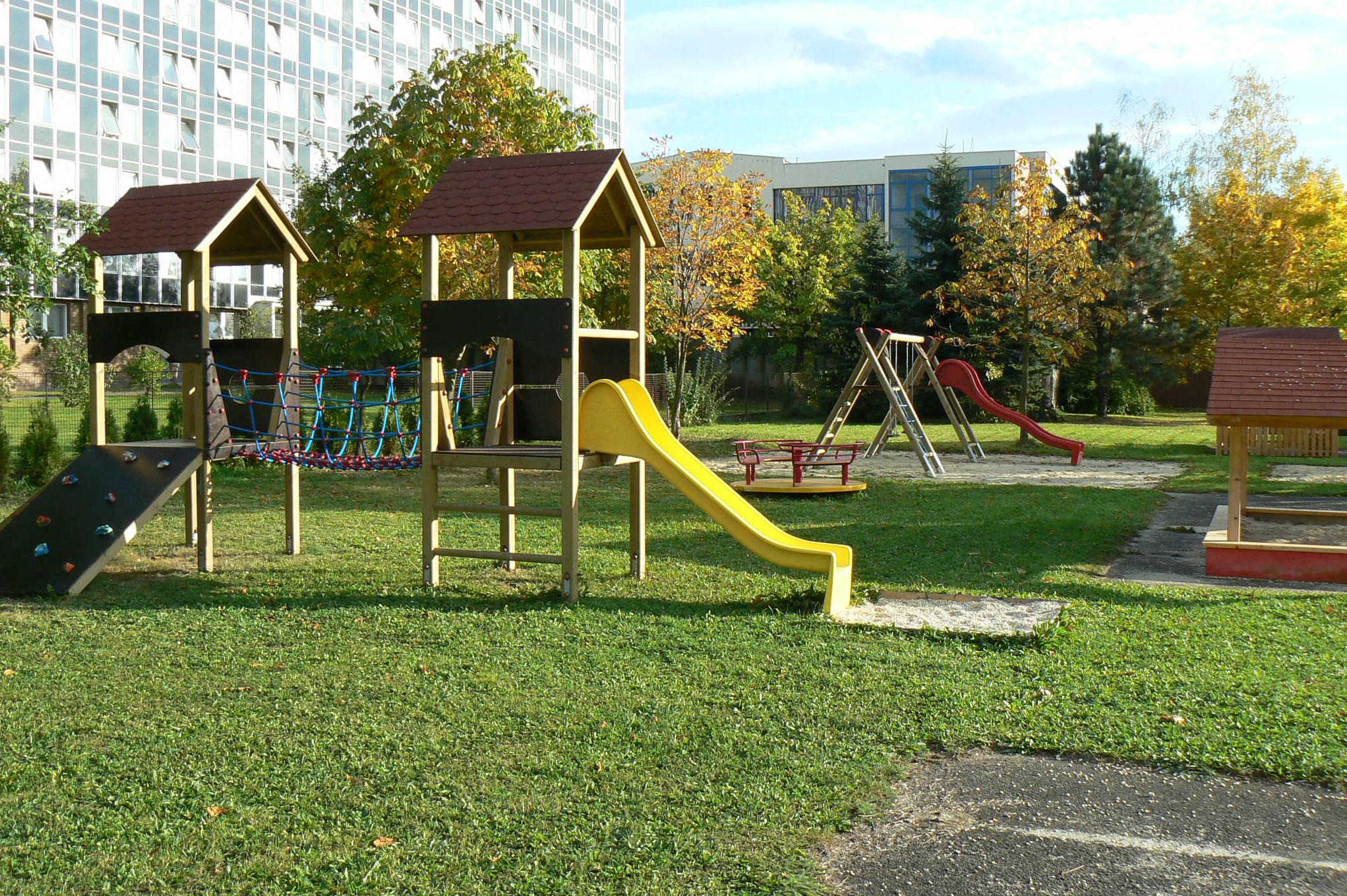 Mateřská škola, Základní škola a Praktická škola, Trhové Sviny, Nové Město 228