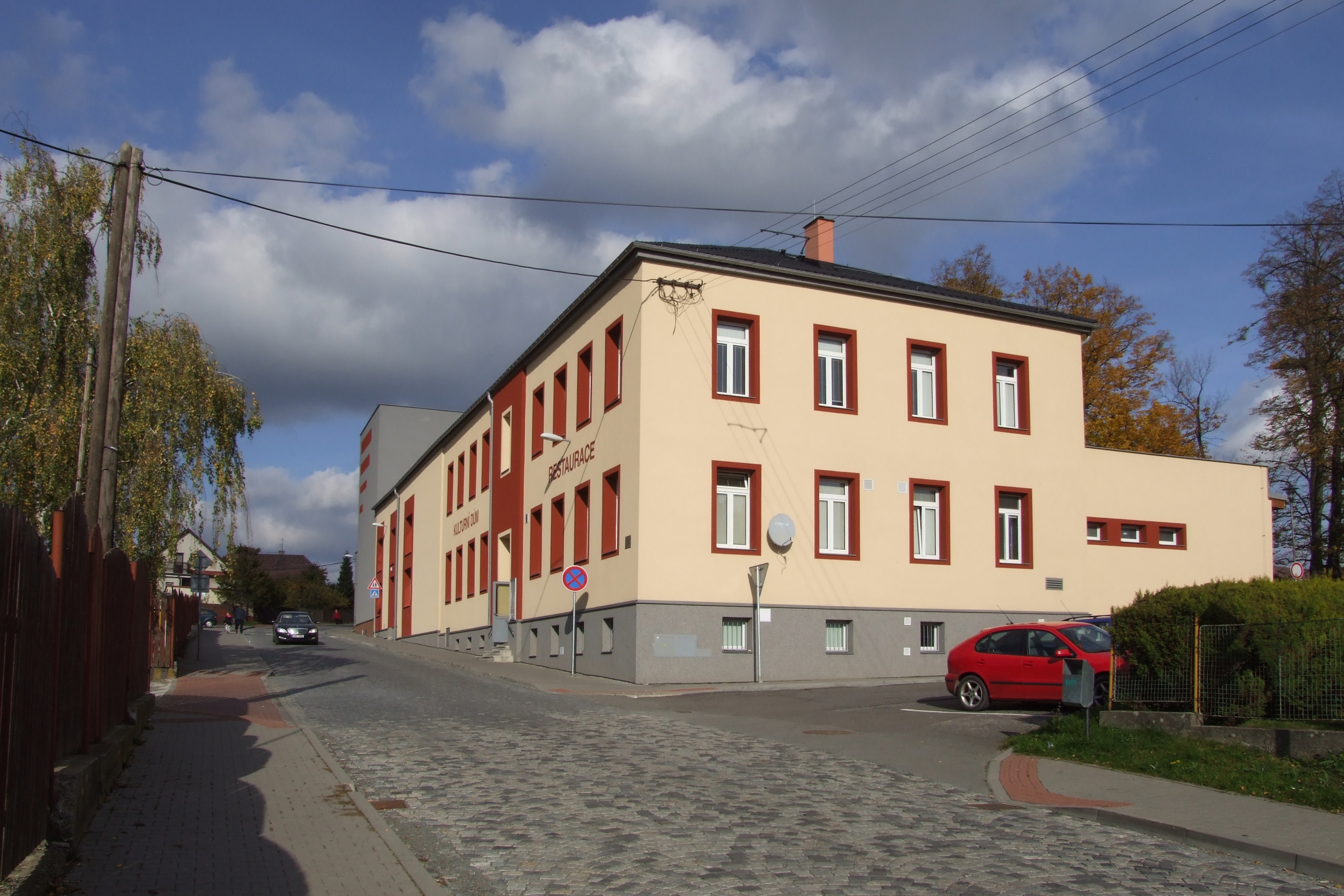 Kulturní dům Vítkov foto 2