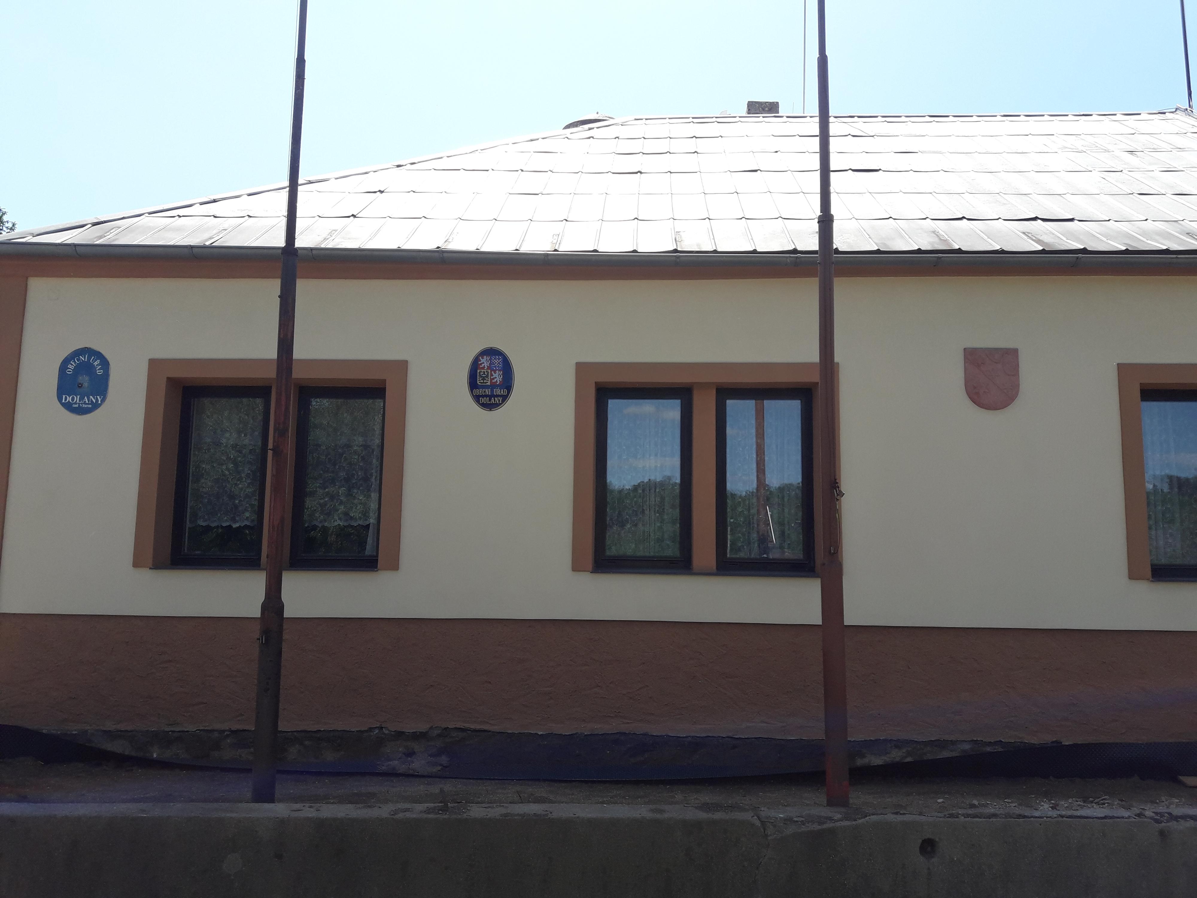 Dolany nad Vltavou - obecní úřad foto 2