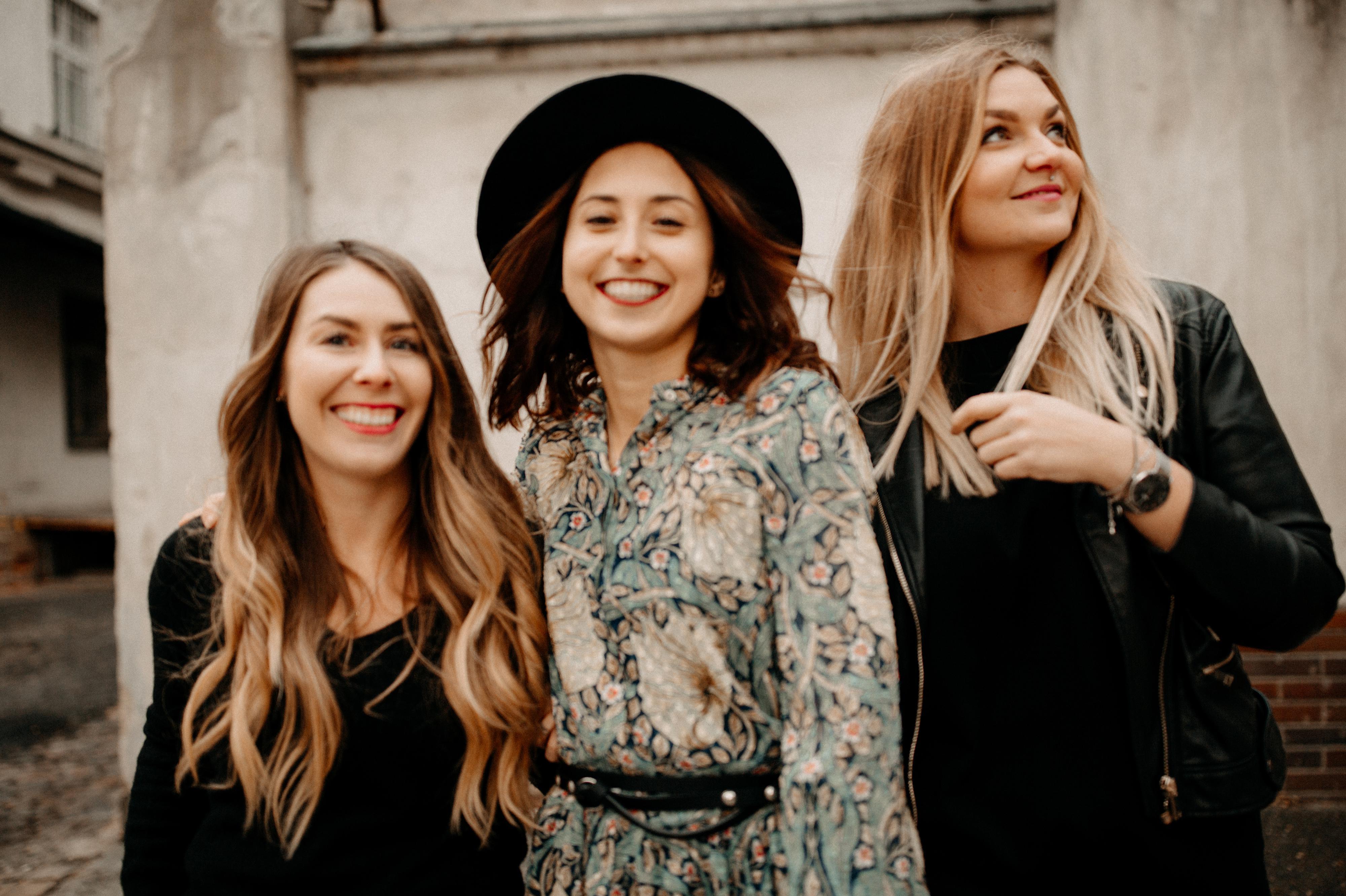 YES & YES studio, s.r.o.