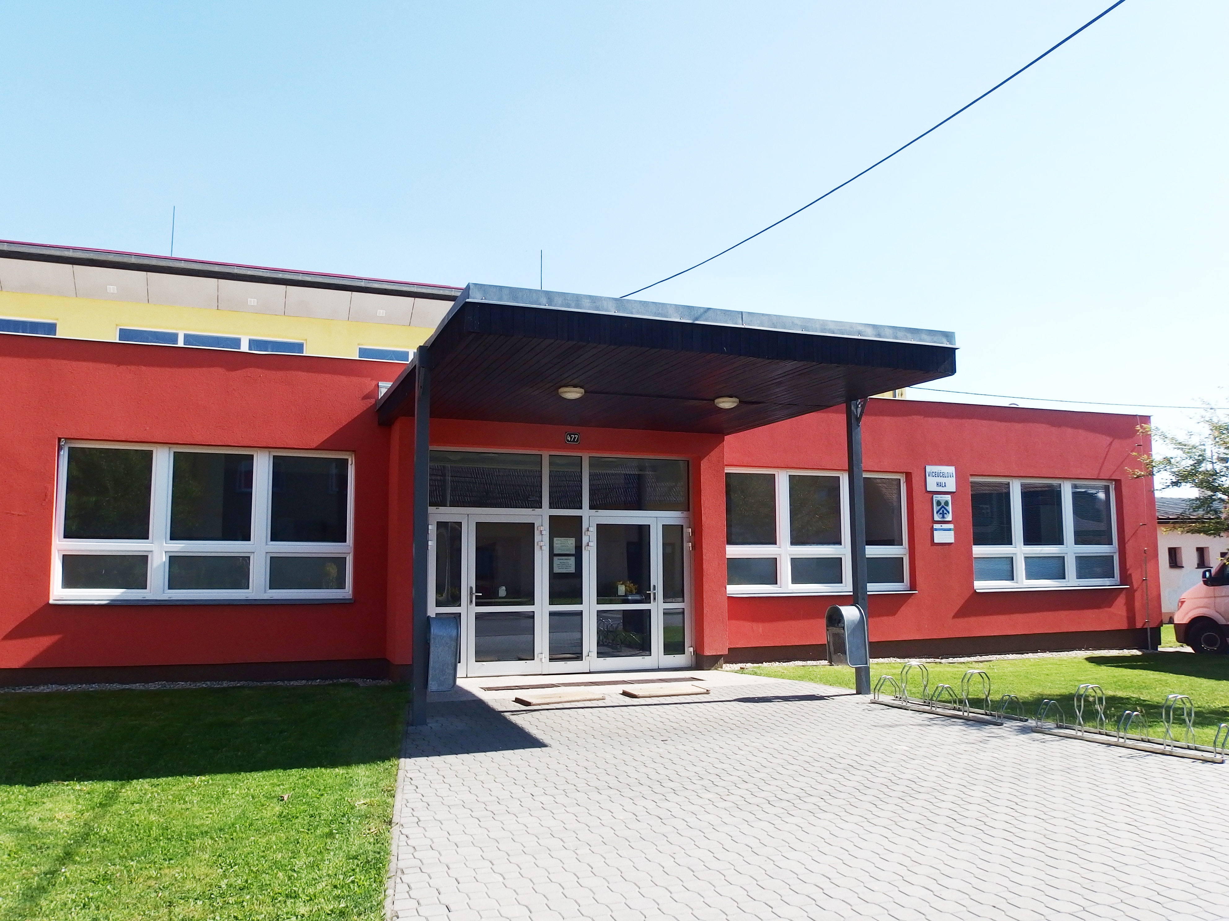 Víceúčelová hala Březolupy foto 2