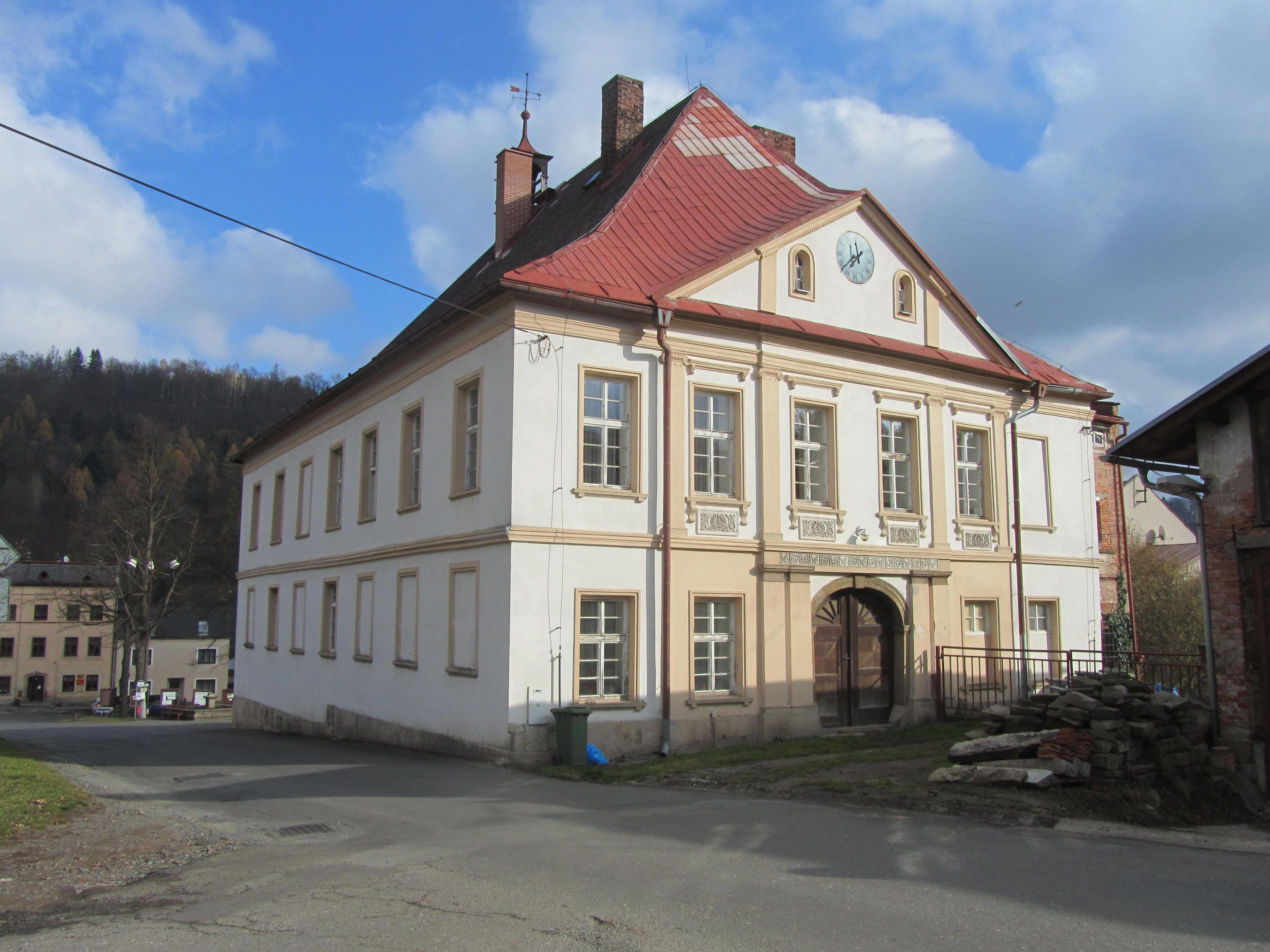 Stárkov - městský úřad foto 4