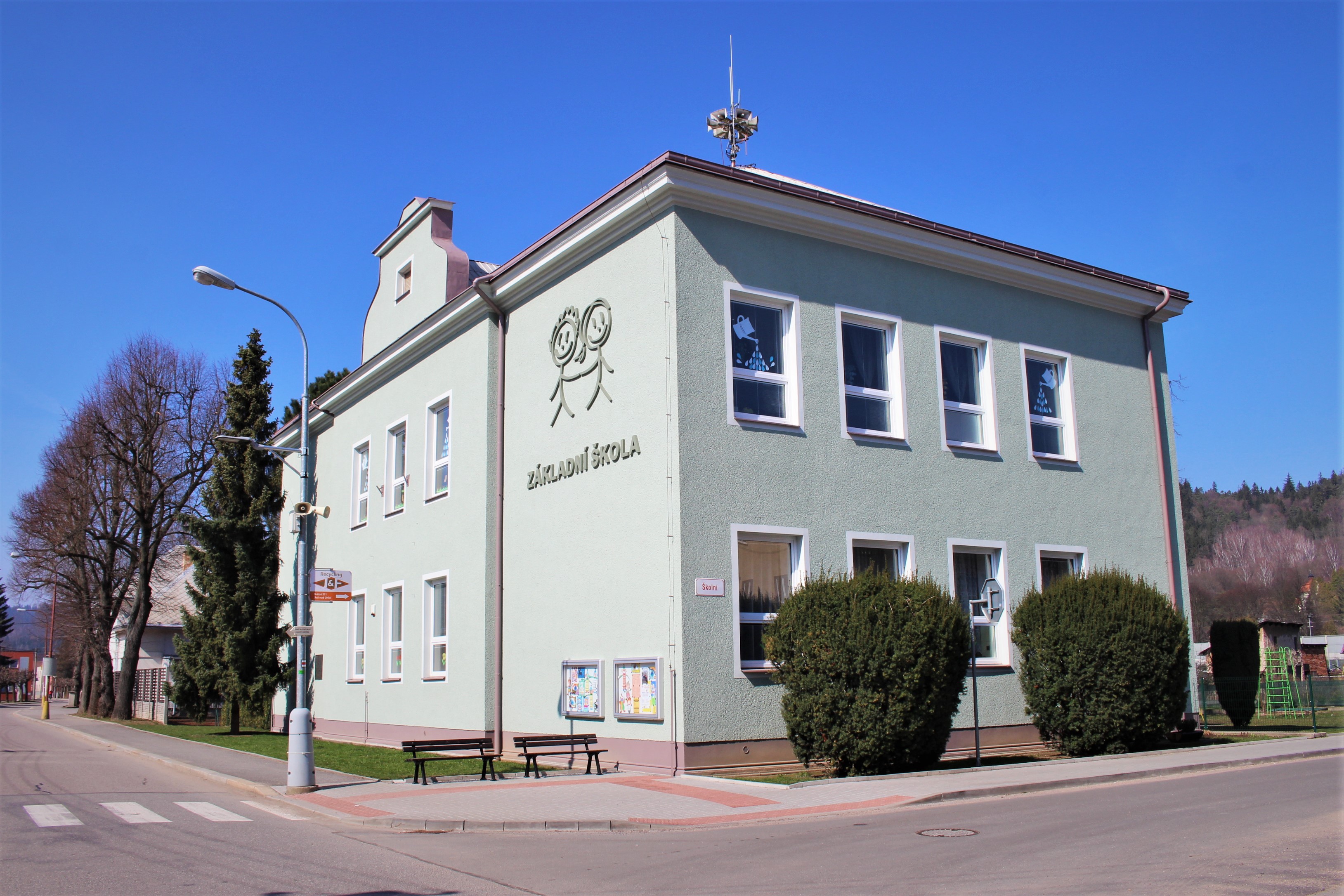 ZŠ Kerhartice foto 2