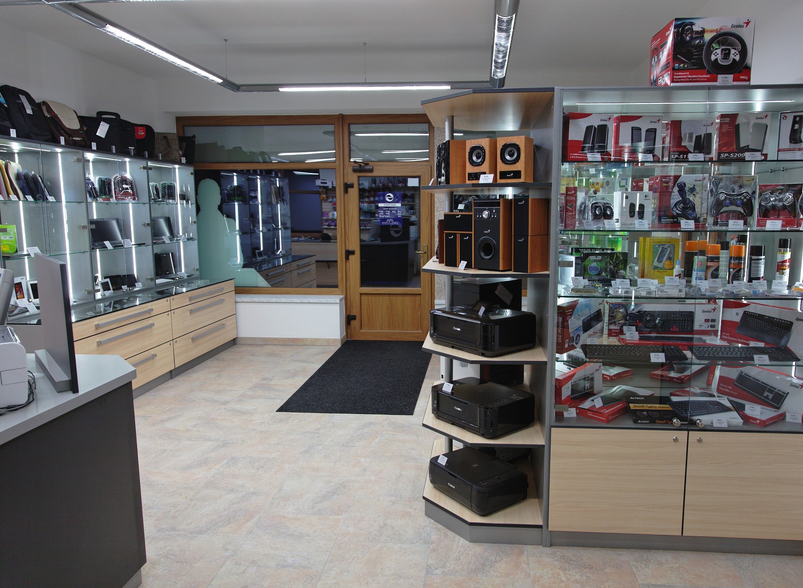 ZAMA s.r.o. - počítače foto 6