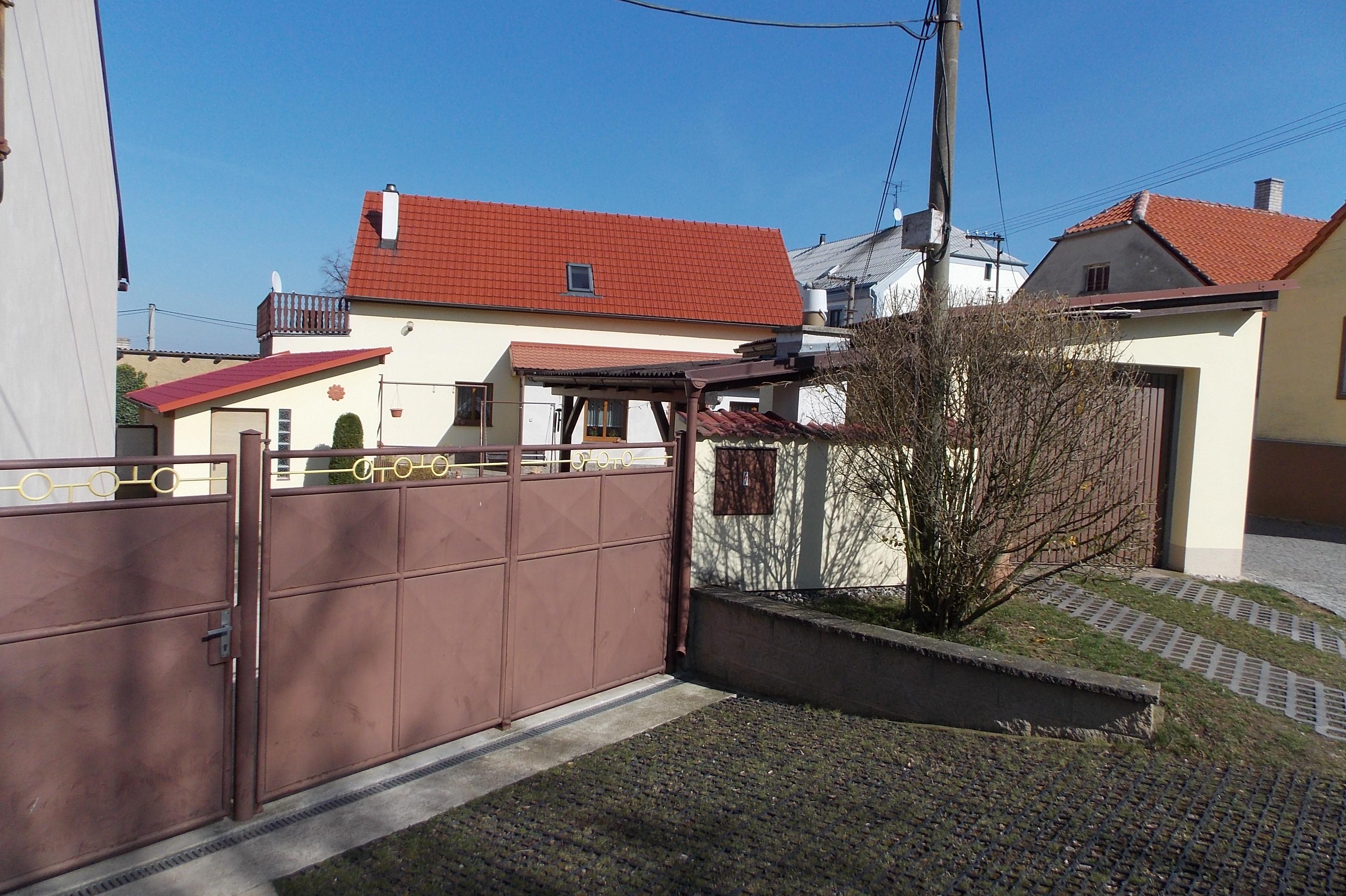 Opravy elektroniky - Jaroslav Holý