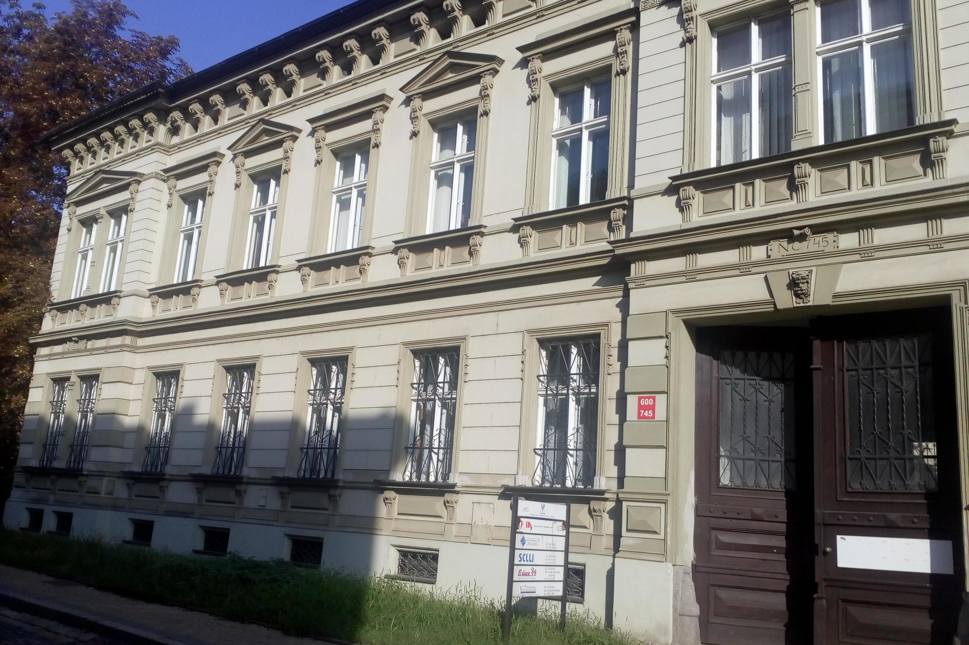 Pomoc - poradenství, podpora, z.s.