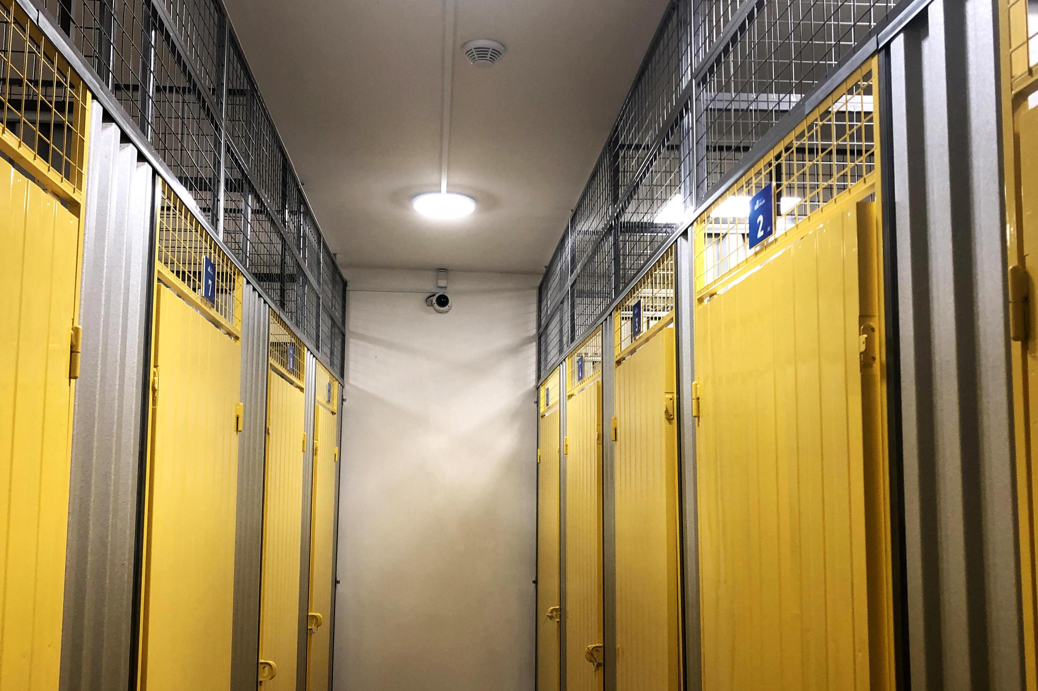 Marek Nečesaný - MALÝ SKLAD