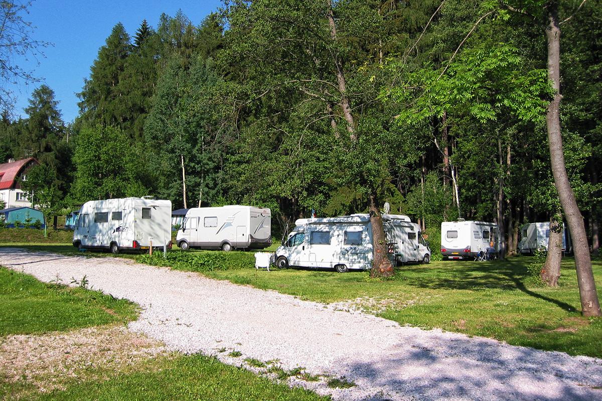 Holiday Park Vrchlabí - Liščí farma - karavankemp