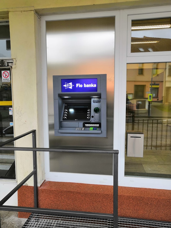 Bankomat Fio banky foto 2