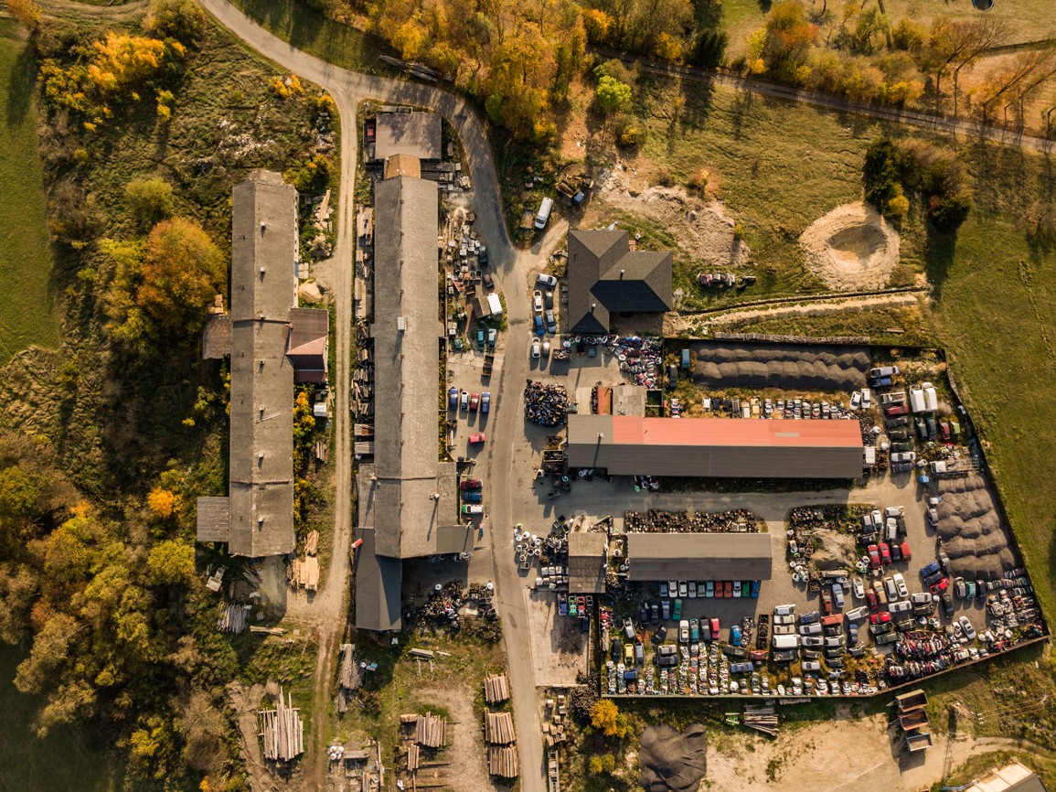 Autopaca Autovrakoviště foto 2