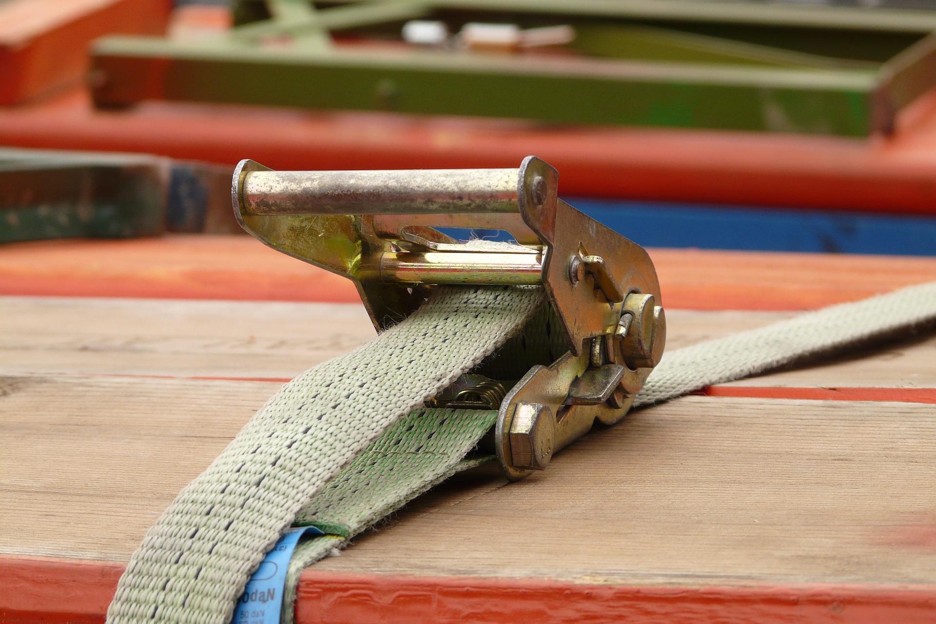 MONTECO VÁZACÍ PROSTŘEDKY