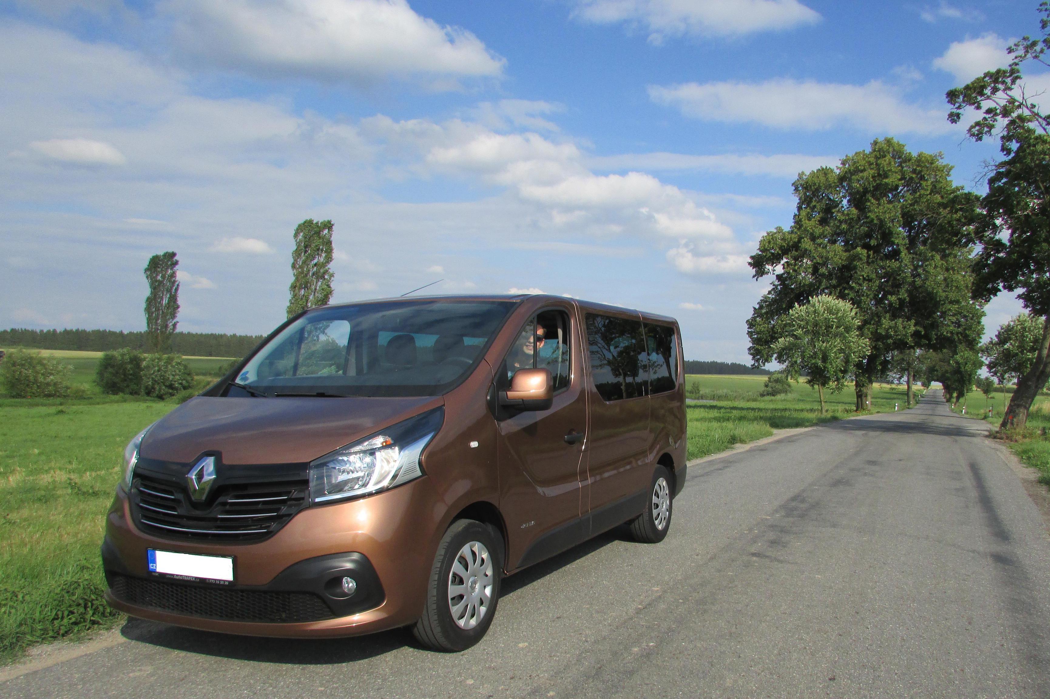 PUJCOVNA-AUTOMOBILU.CZ