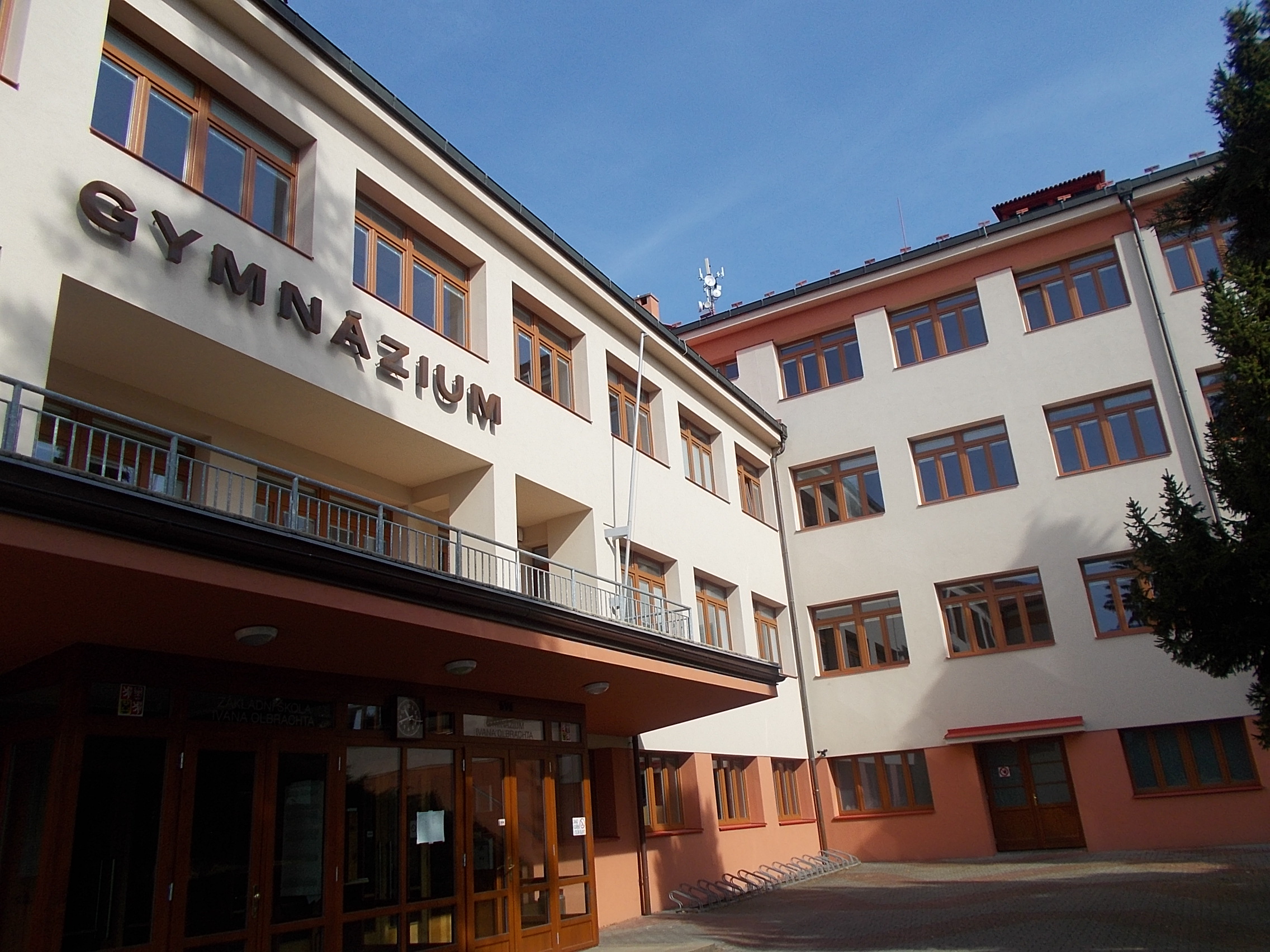 Gymnázium Ivana Olbrachta, Semily foto 4