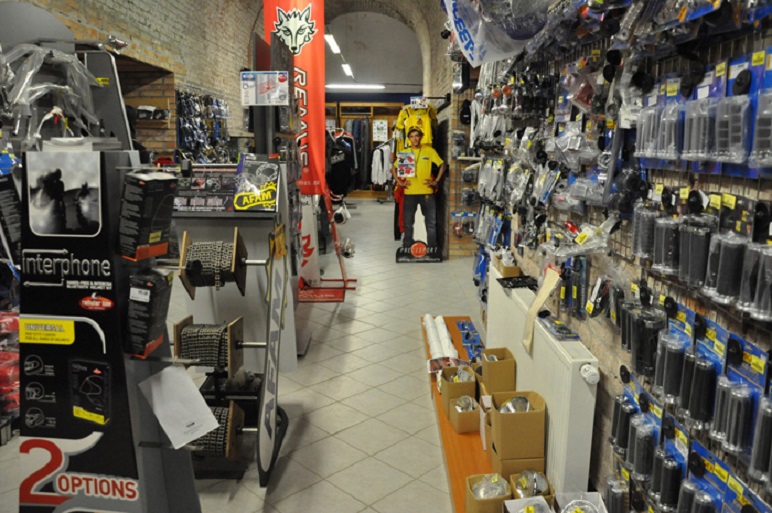 BIKERS CROWN foto 3