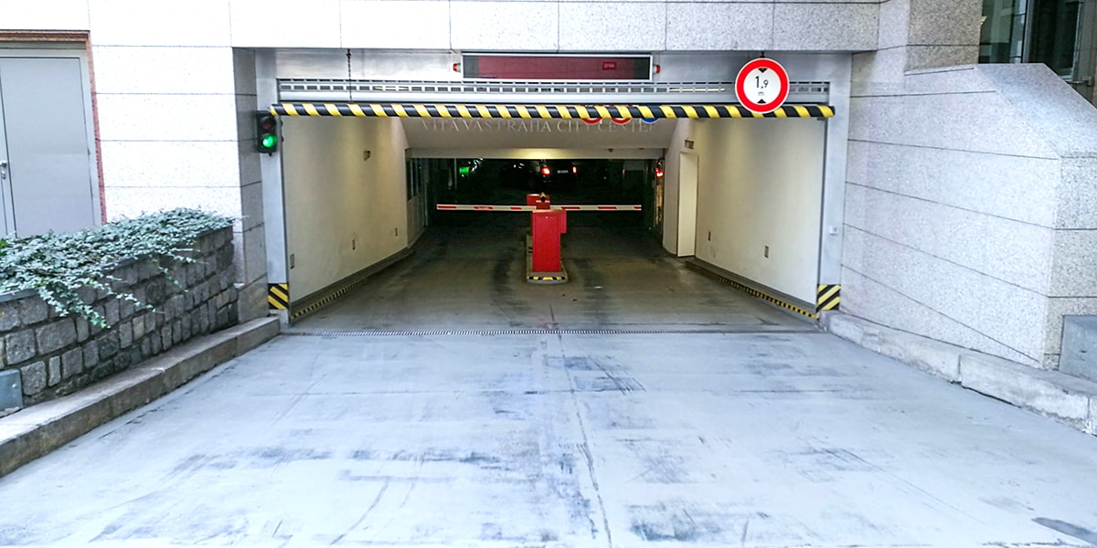 MR.PARKIT - Parking Praha City Center - Samcova 1216/4 foto 3