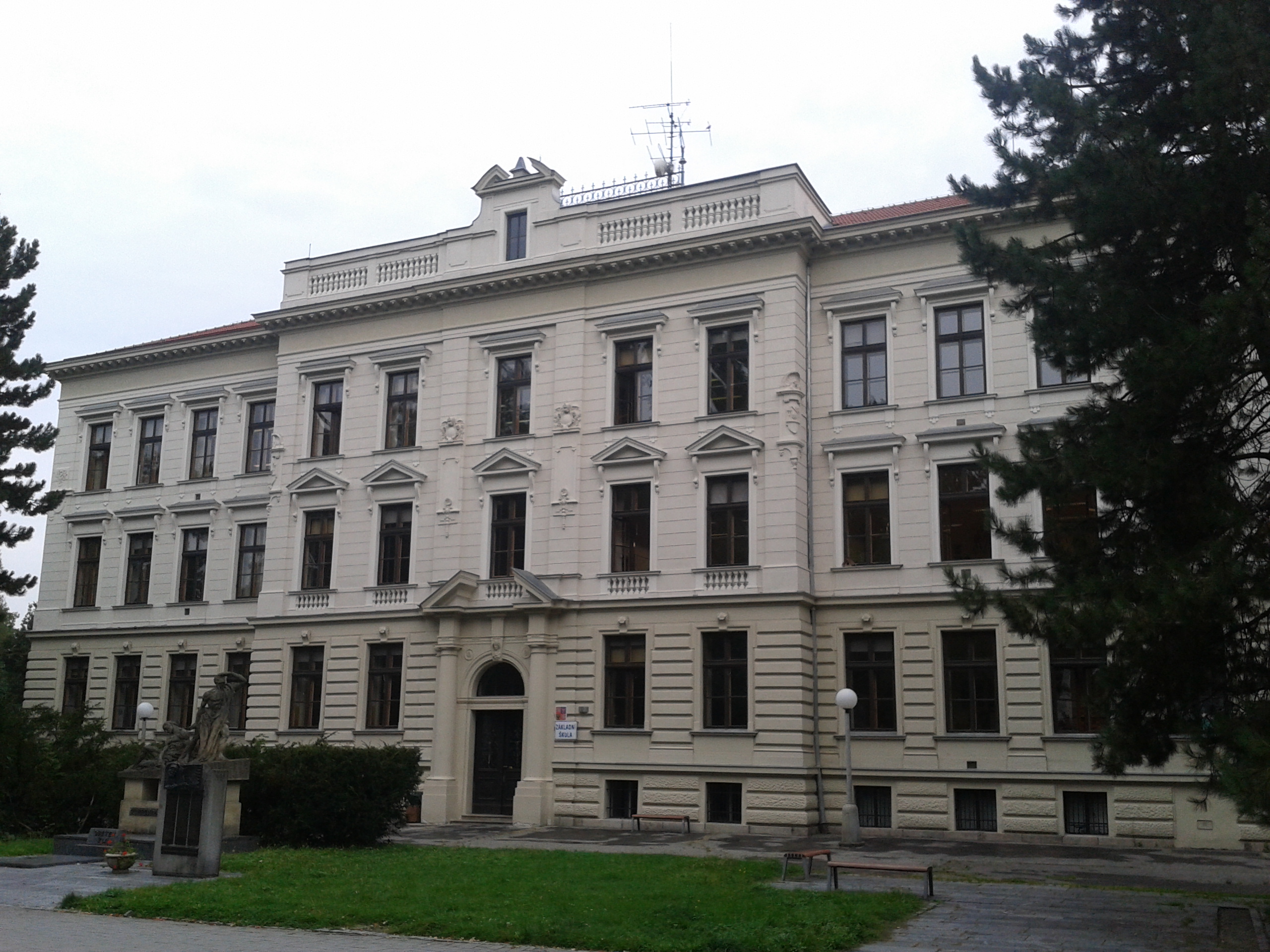 Základní škola Třeboň, Sokolská 296 foto 2