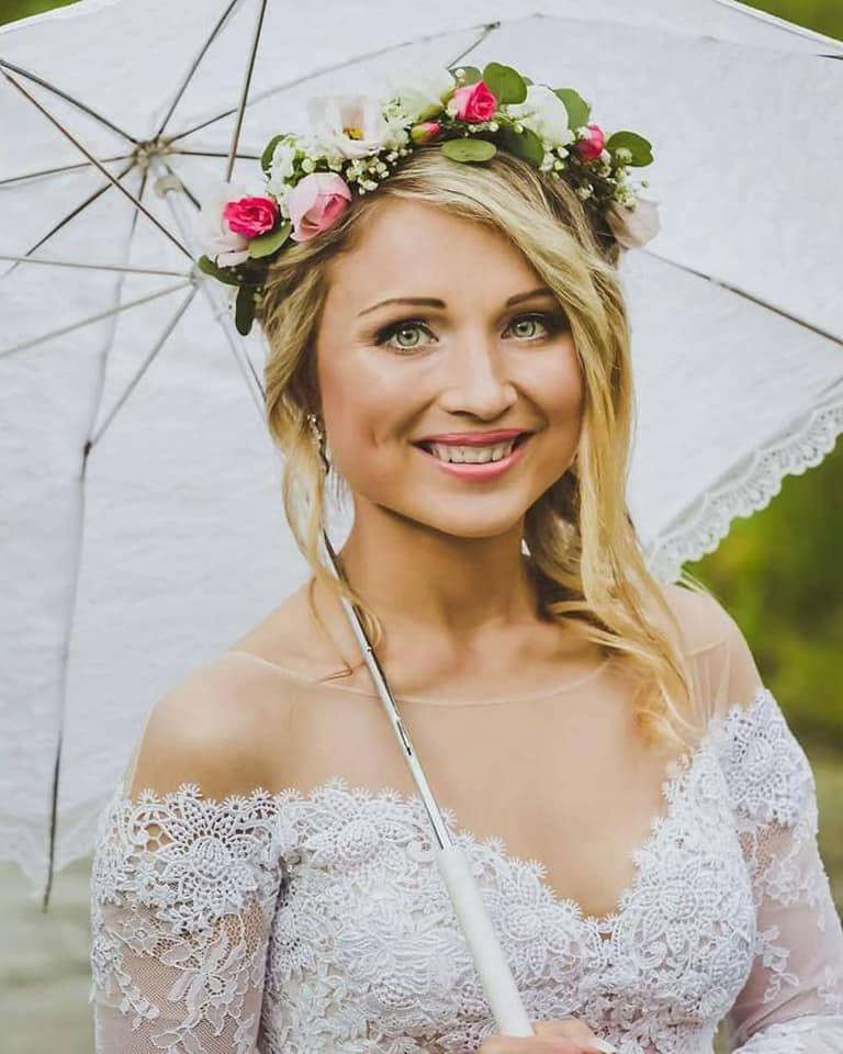 Adriana Holubová - Make-up & Nehtový design foto 2