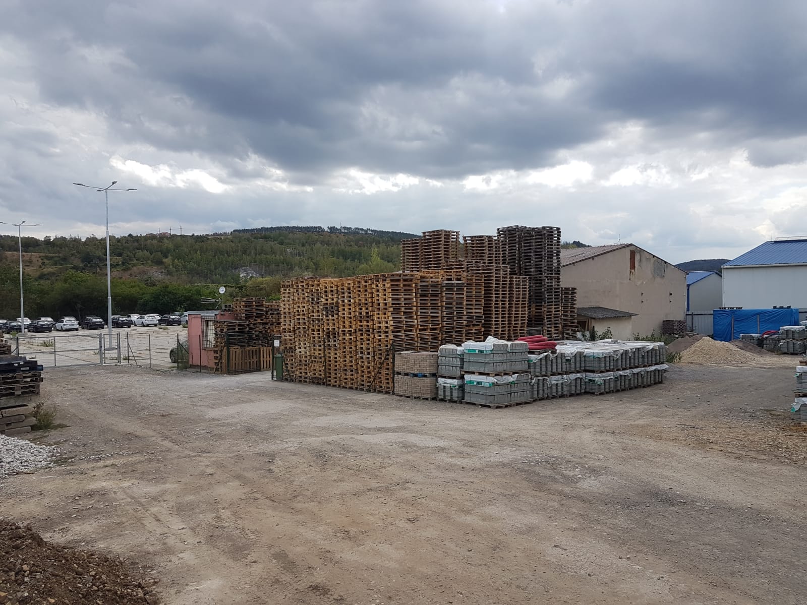 PALETY levně s.r.o.