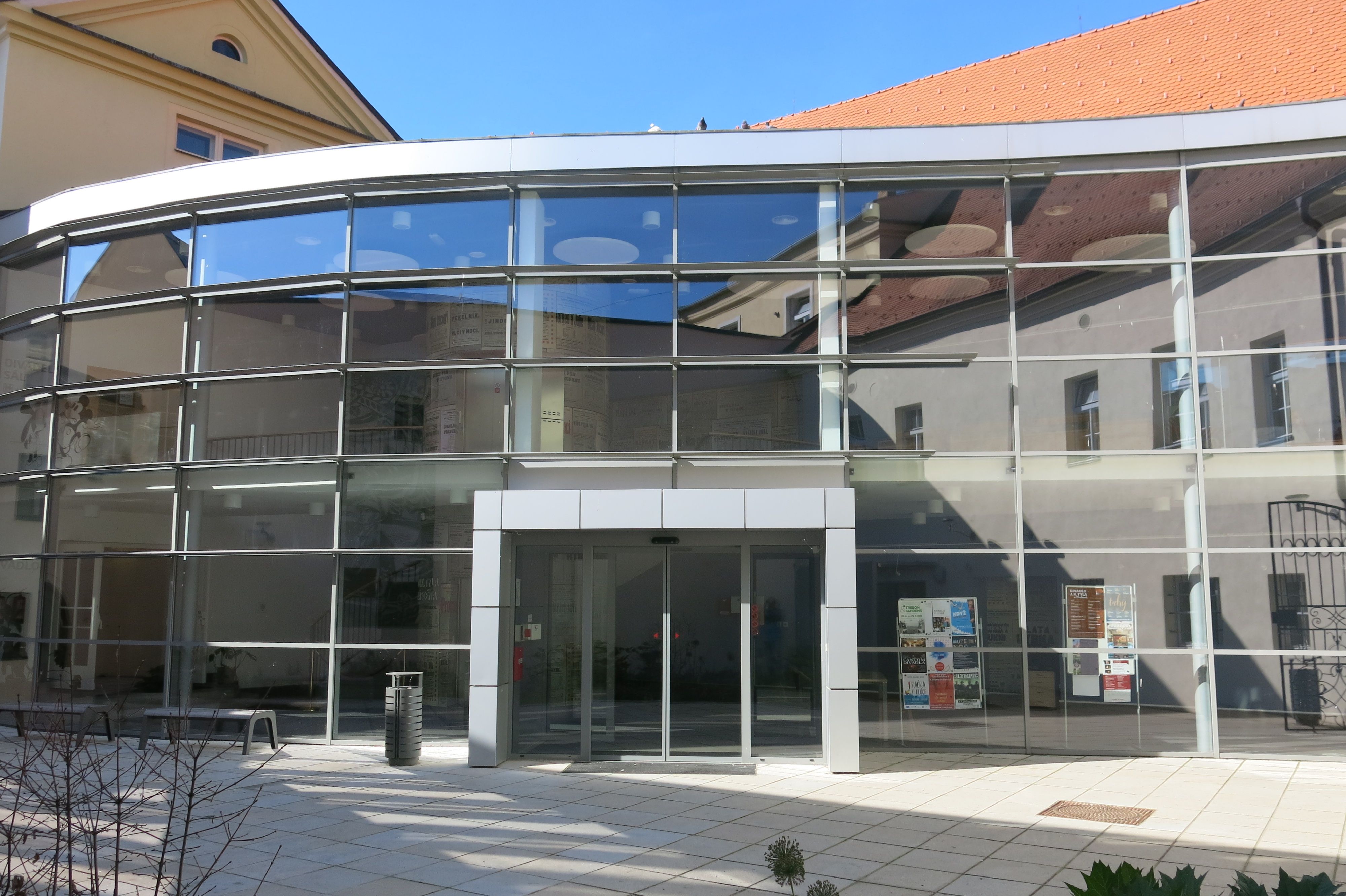 Divadlo J.K.Tyla foto 2