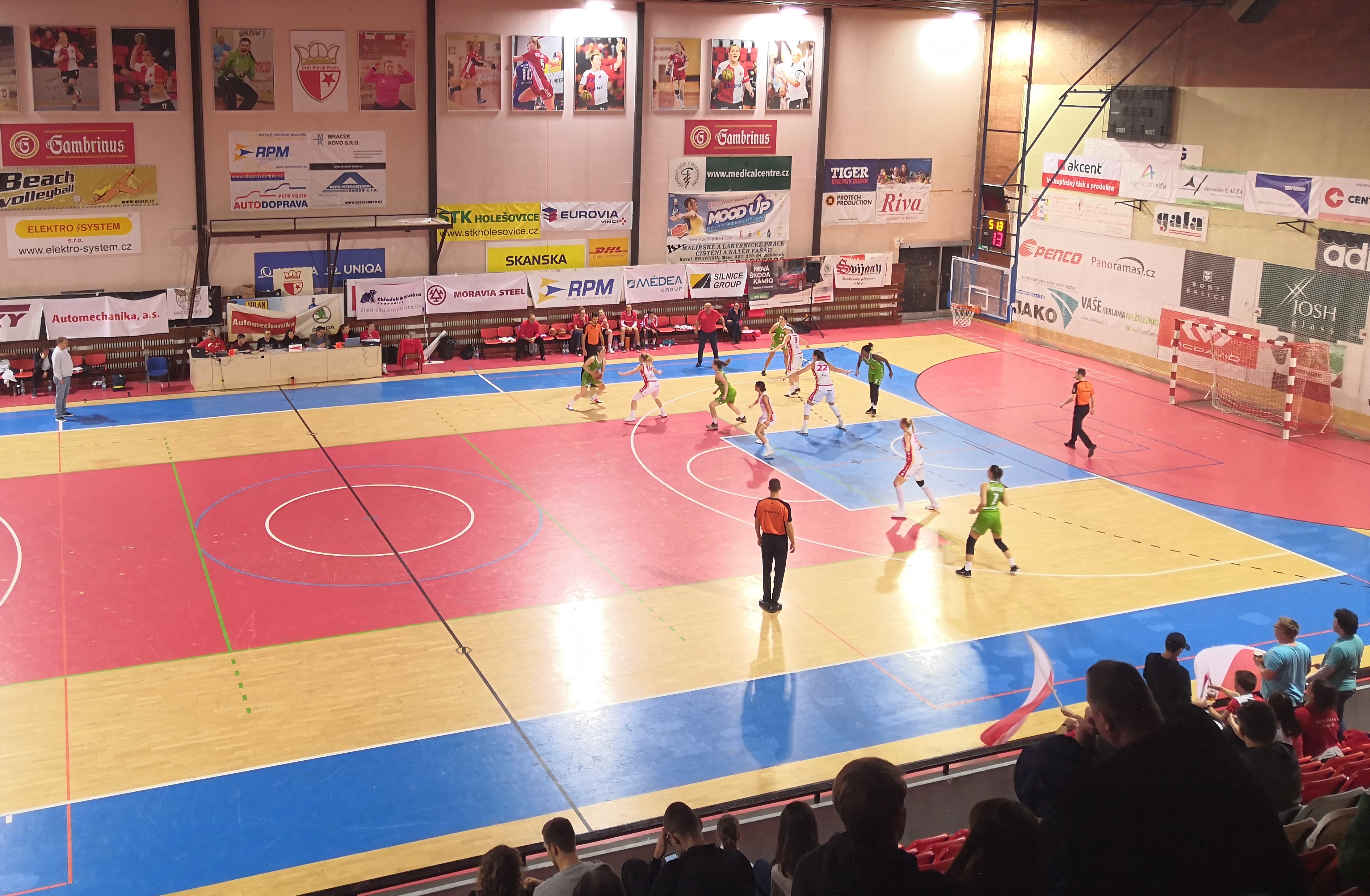 Hala Slavia Eden foto 2