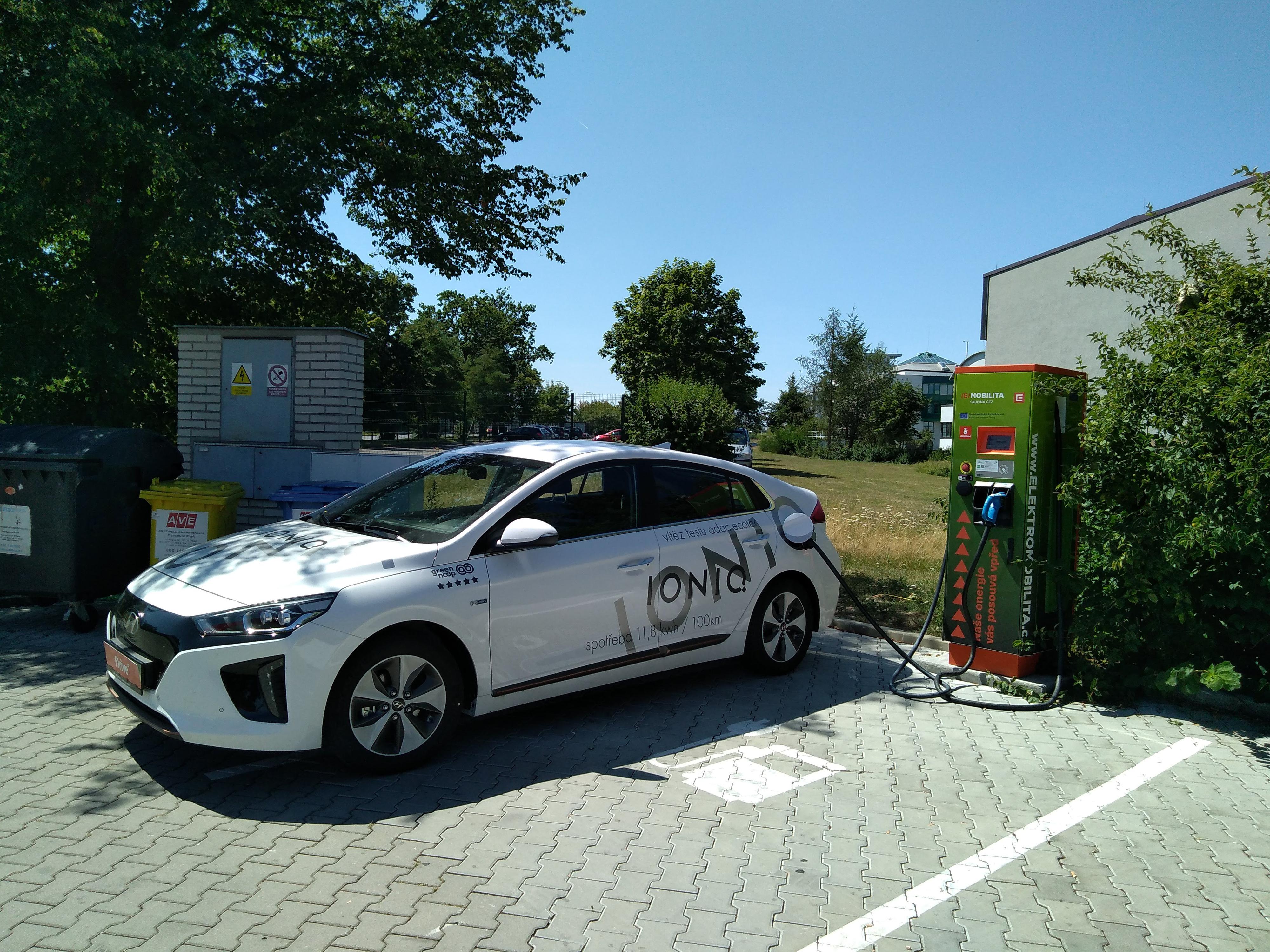 Nabíjecí stanice ČEZ foto 3