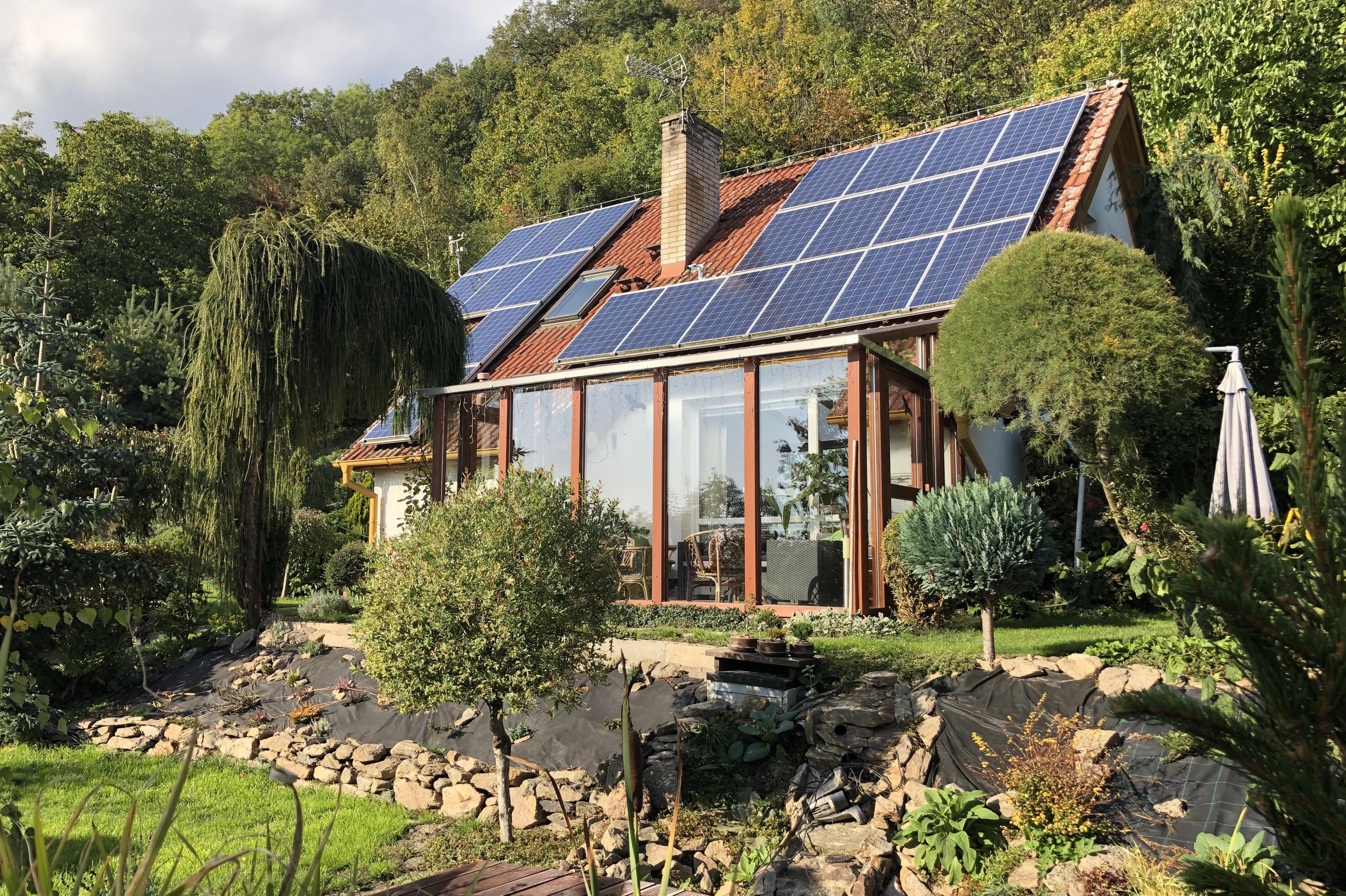 Milan Vaniš - Fotovoltaické elektrárny