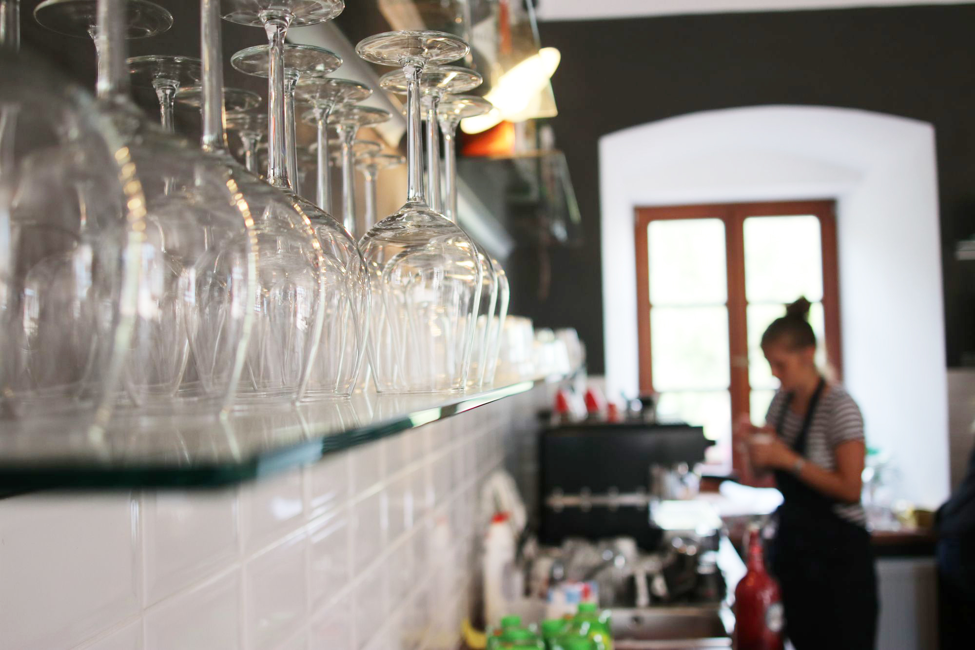 Zámecká restaurace zámek Svinaře foto 3