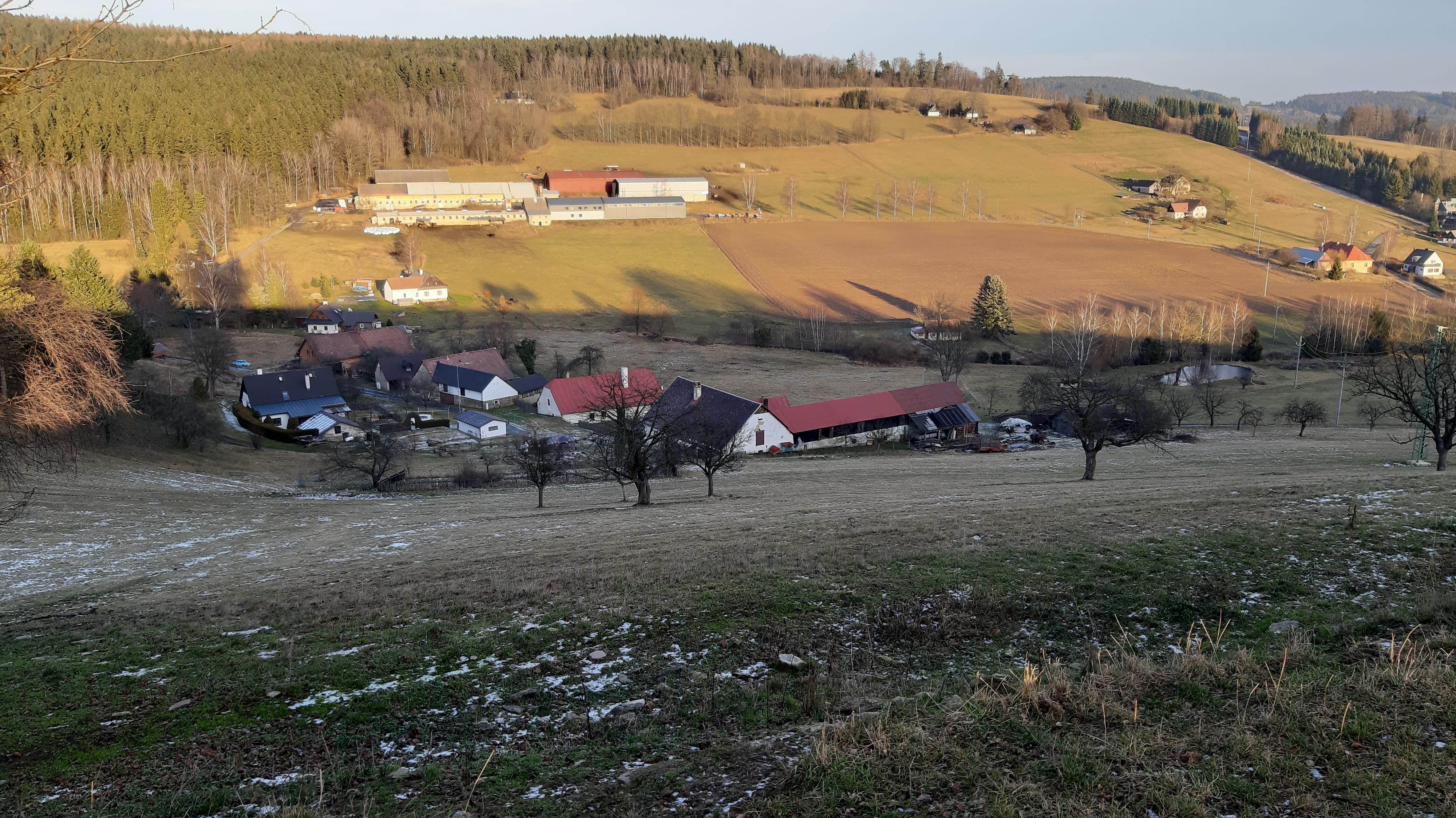 Březiny - obecní úřad foto 4