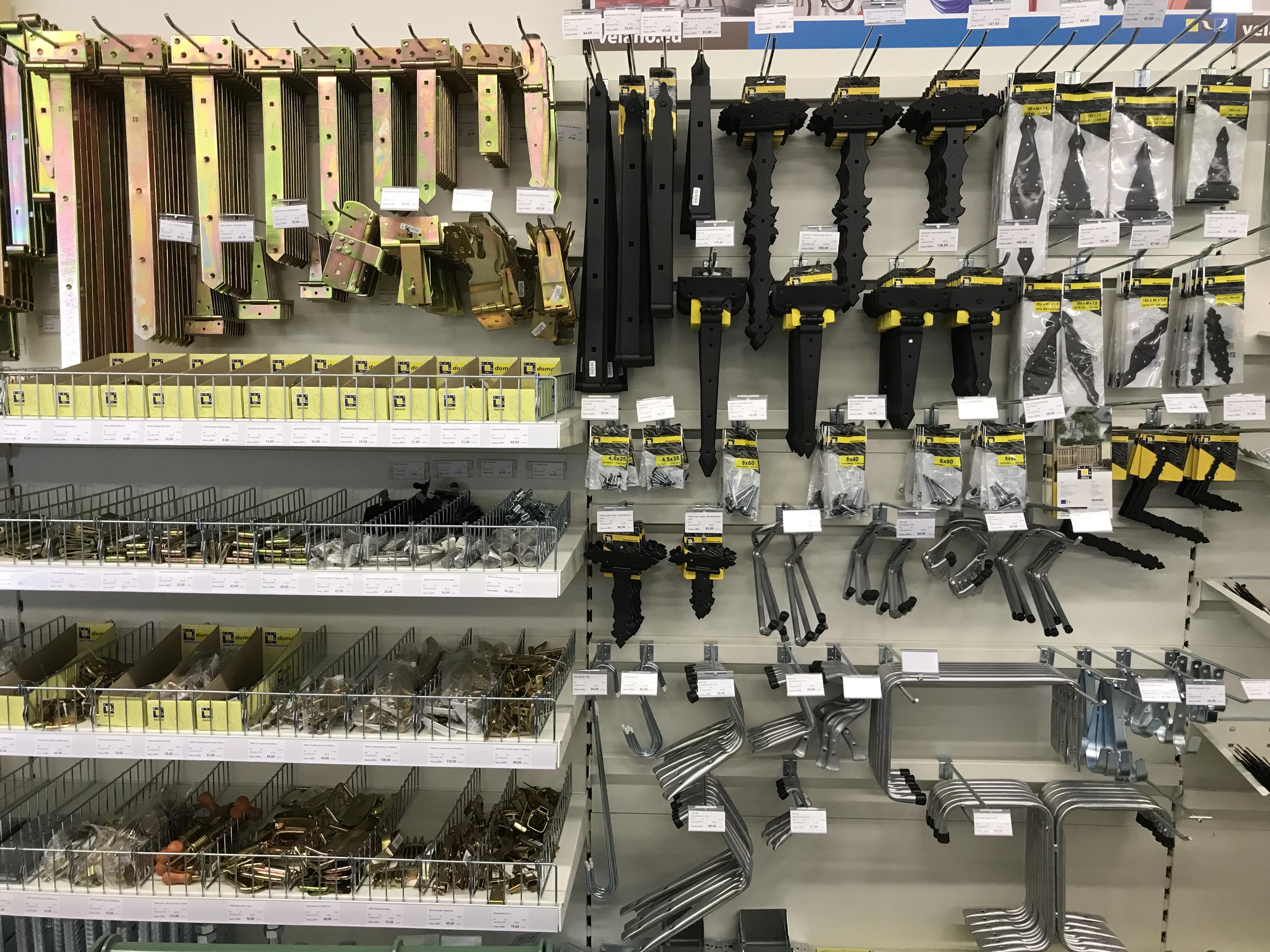 HOBBY MARKET BURKOŇ foto 2