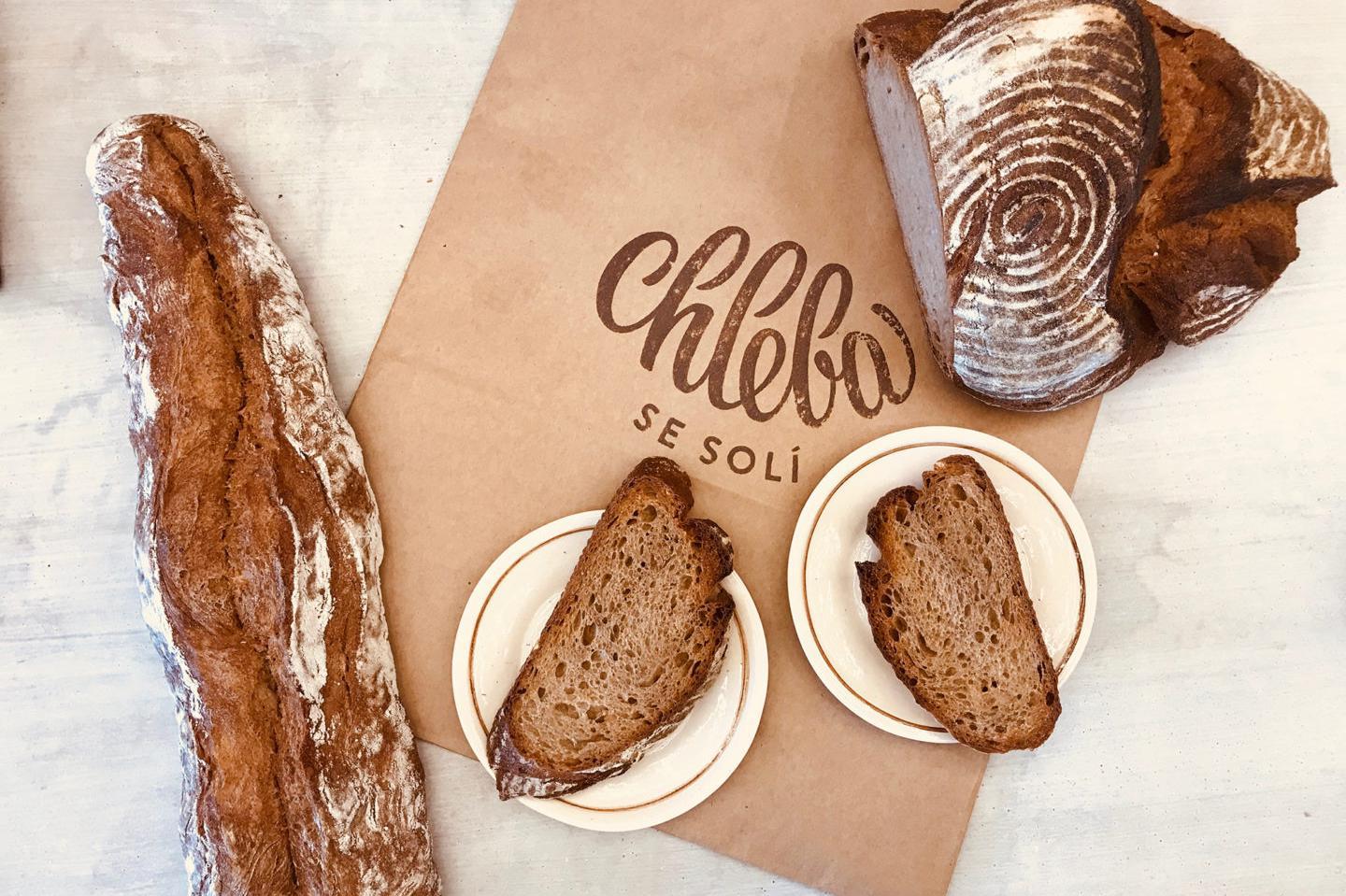 Chleba se solí