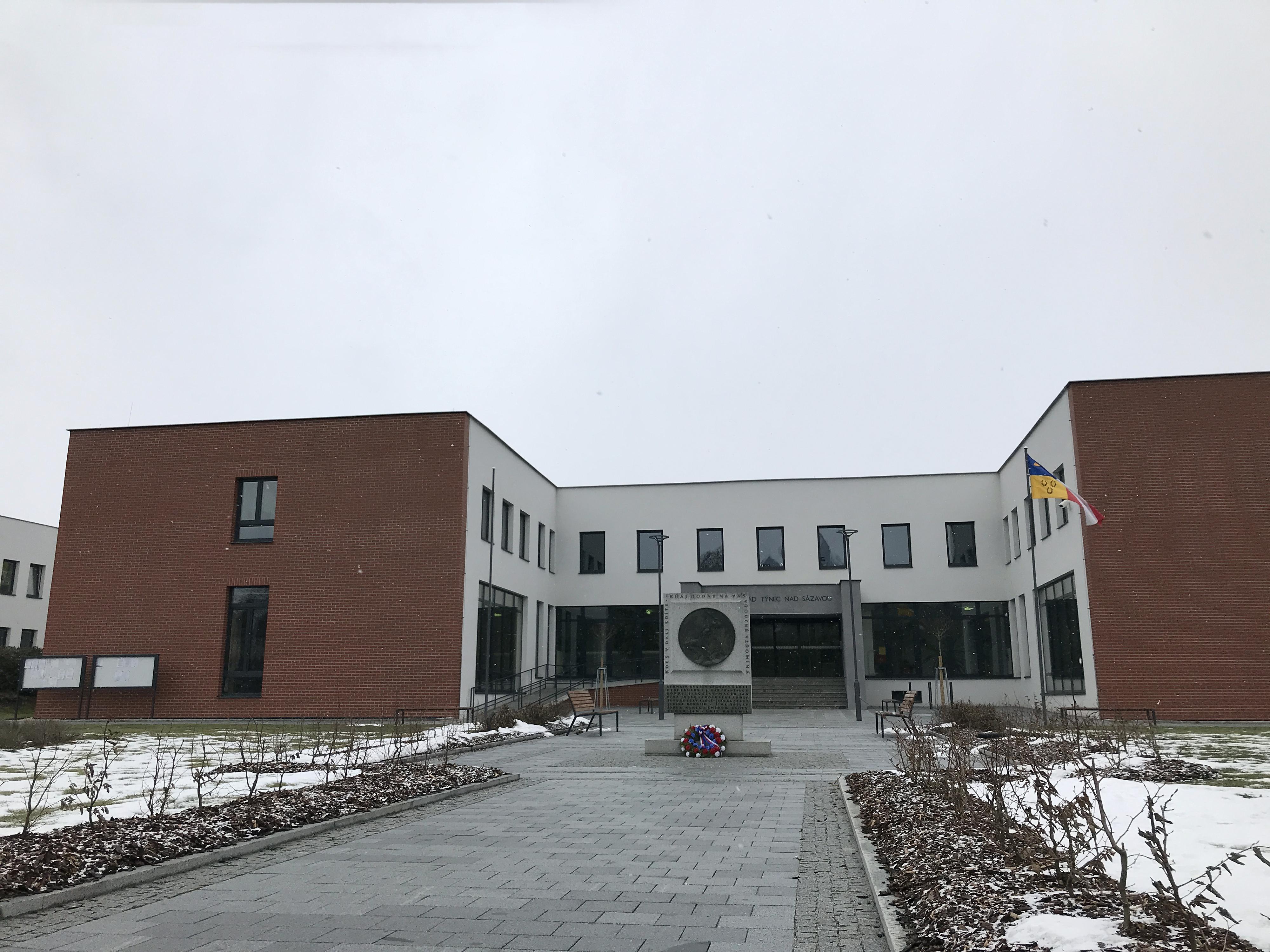 Týnec nad Sázavou - městský úřad foto 3