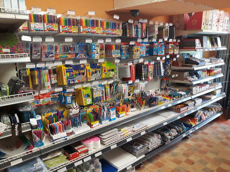 Papírnictví u školy foto 2
