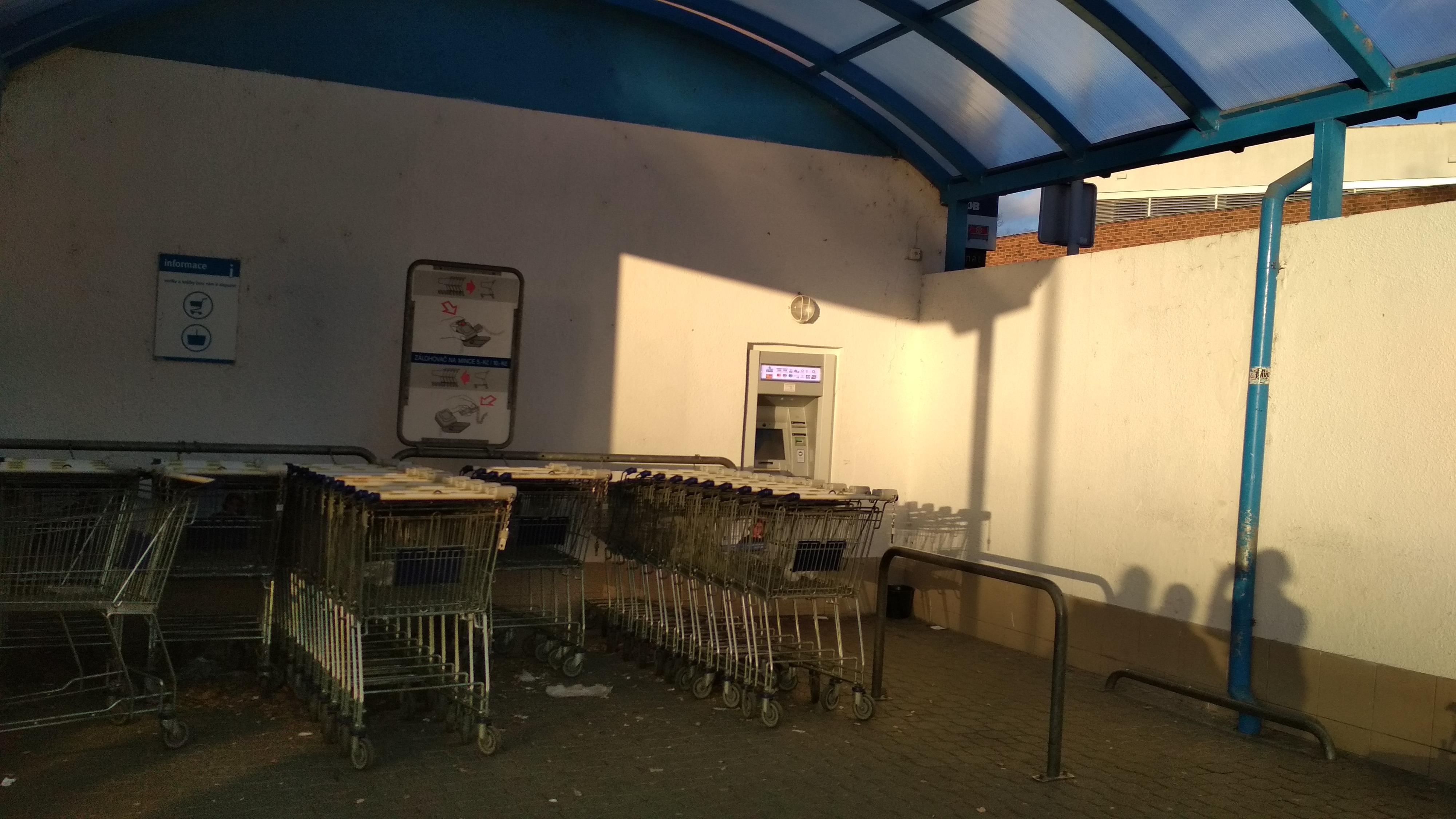 Bankomat ČSOB foto 2