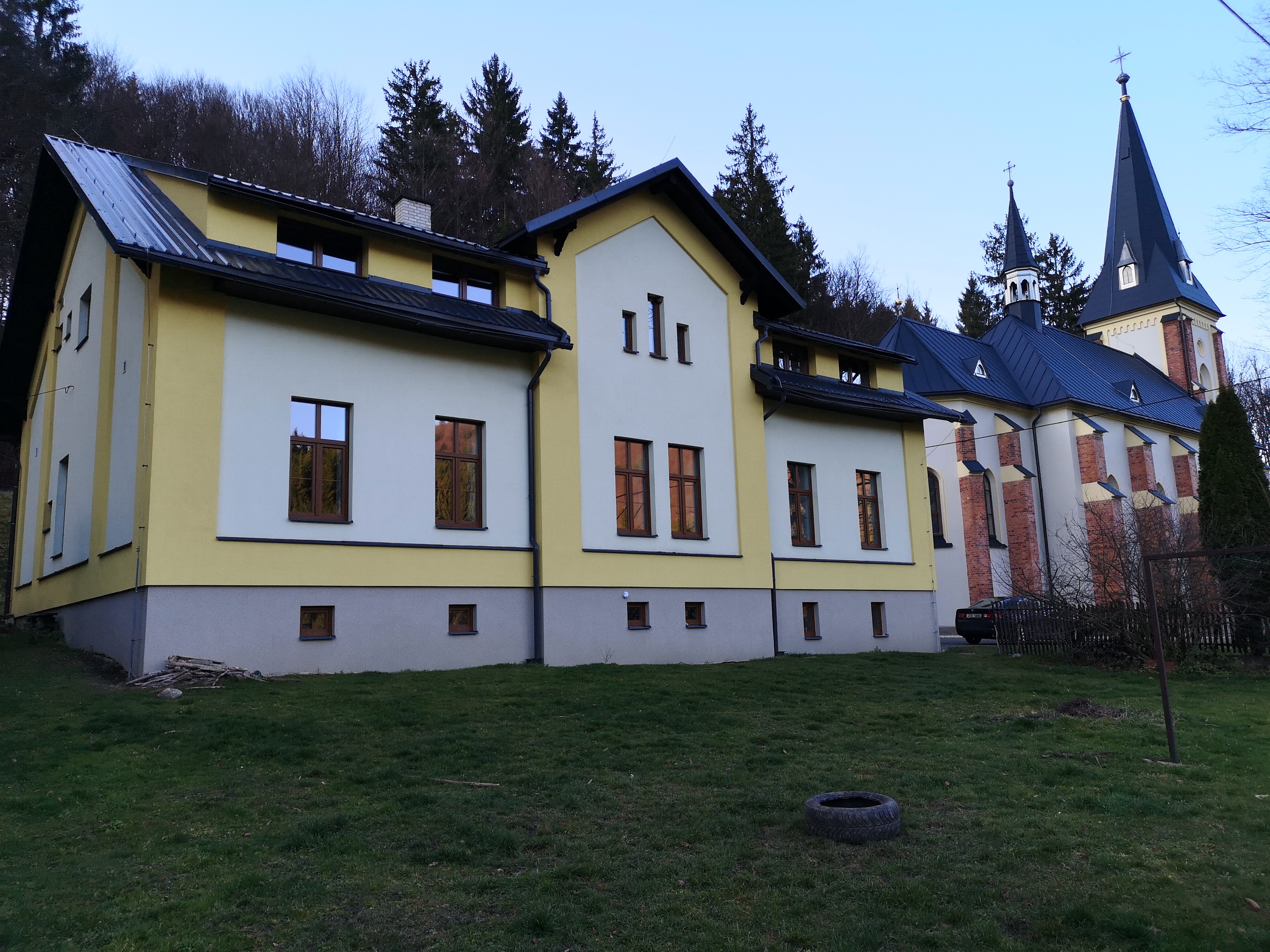 Římskokatolická farnost Horní Lomná