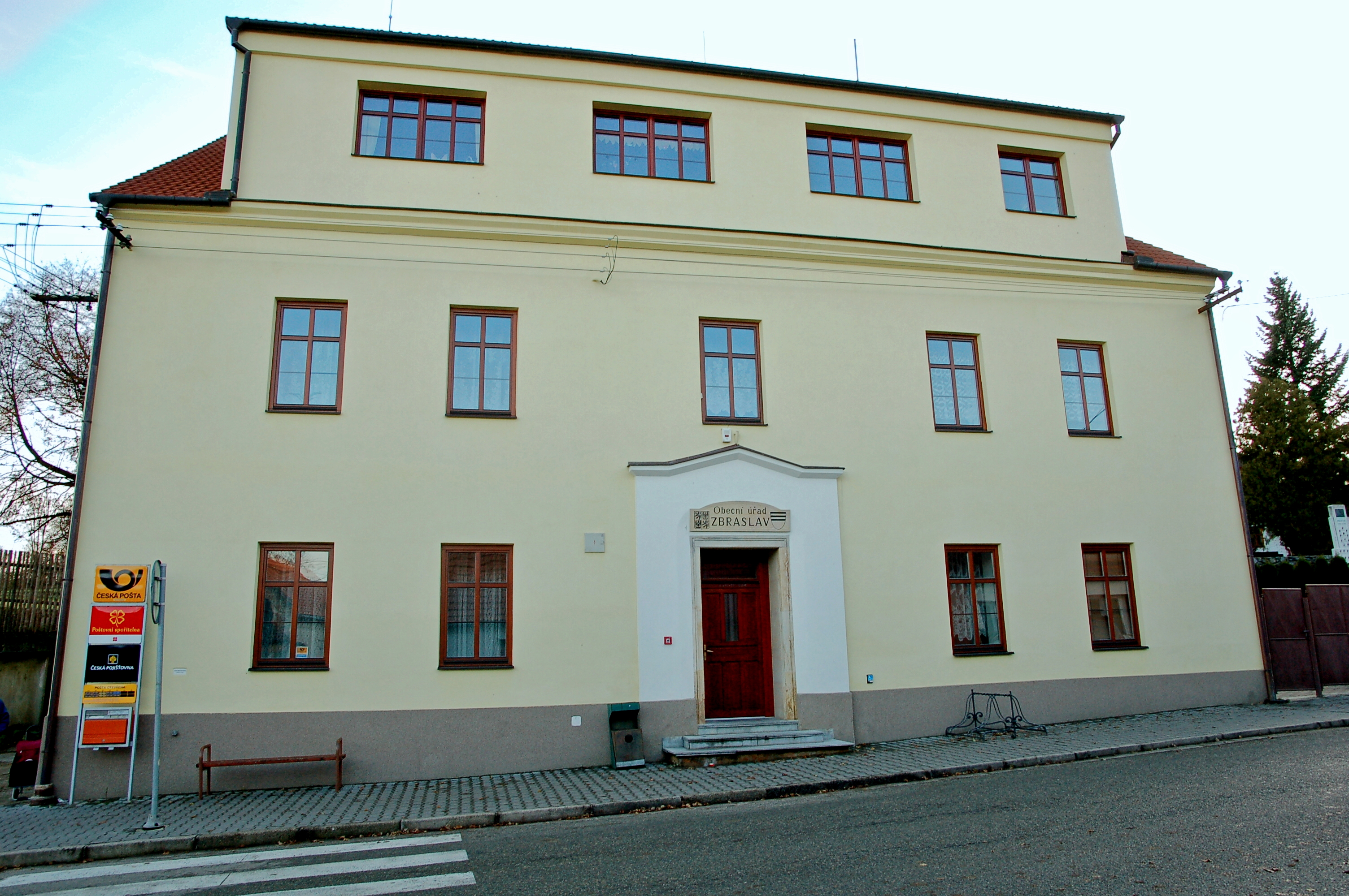 Zbraslav - obecní úřad