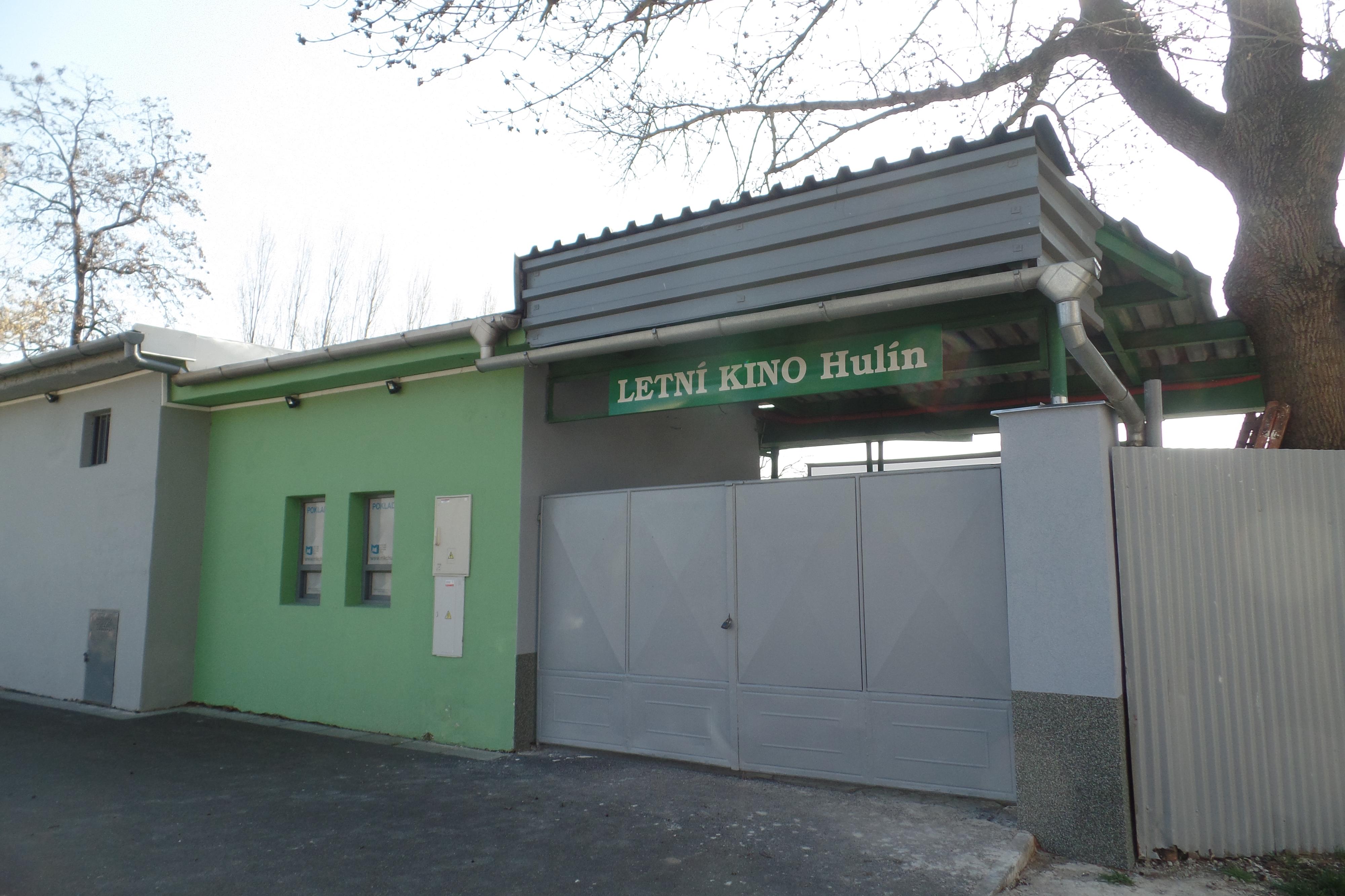 KULTURNÍ KLUB Hulín - Letní kino foto 2
