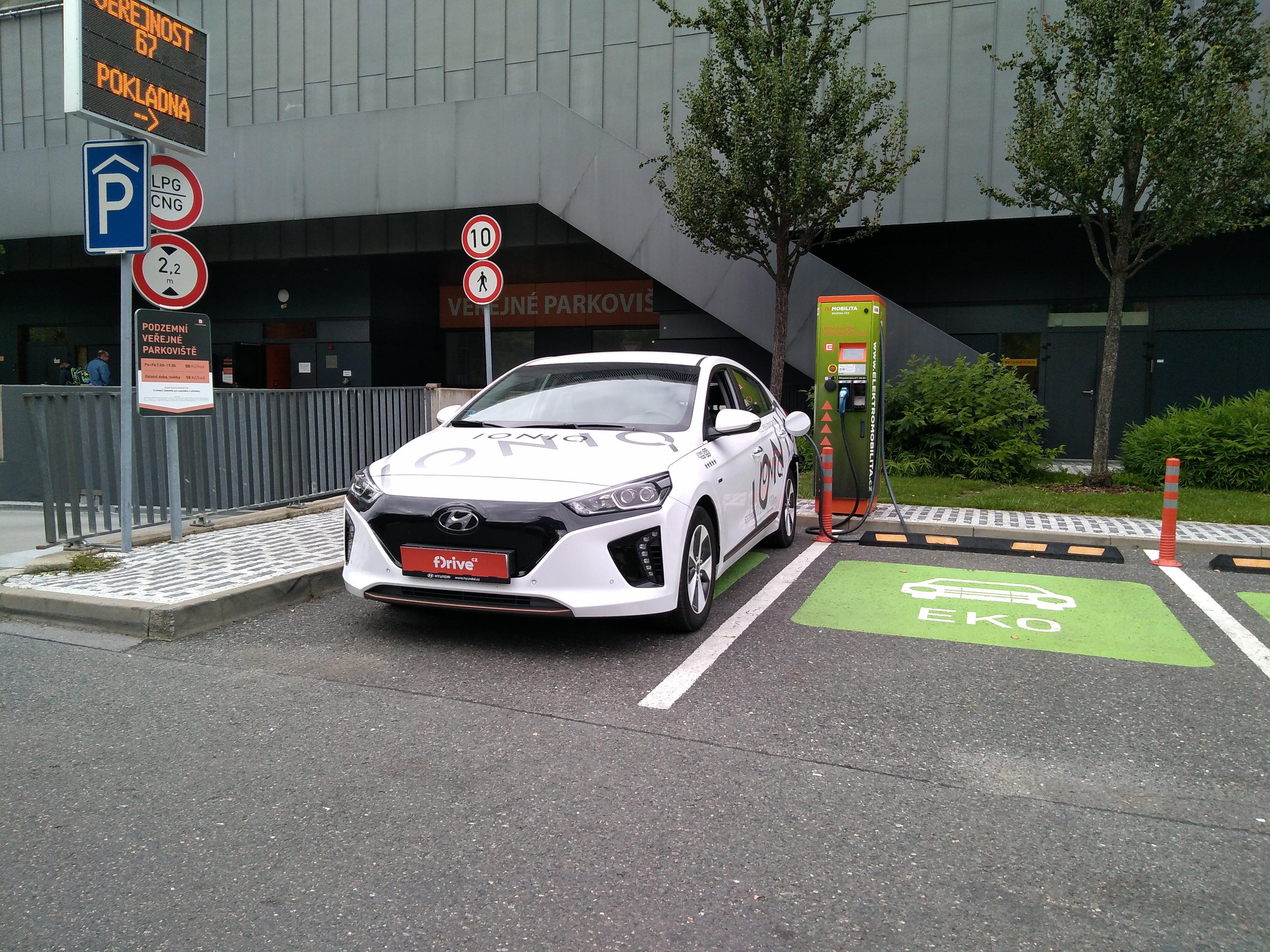 Nabíjecí stanice ČEZ